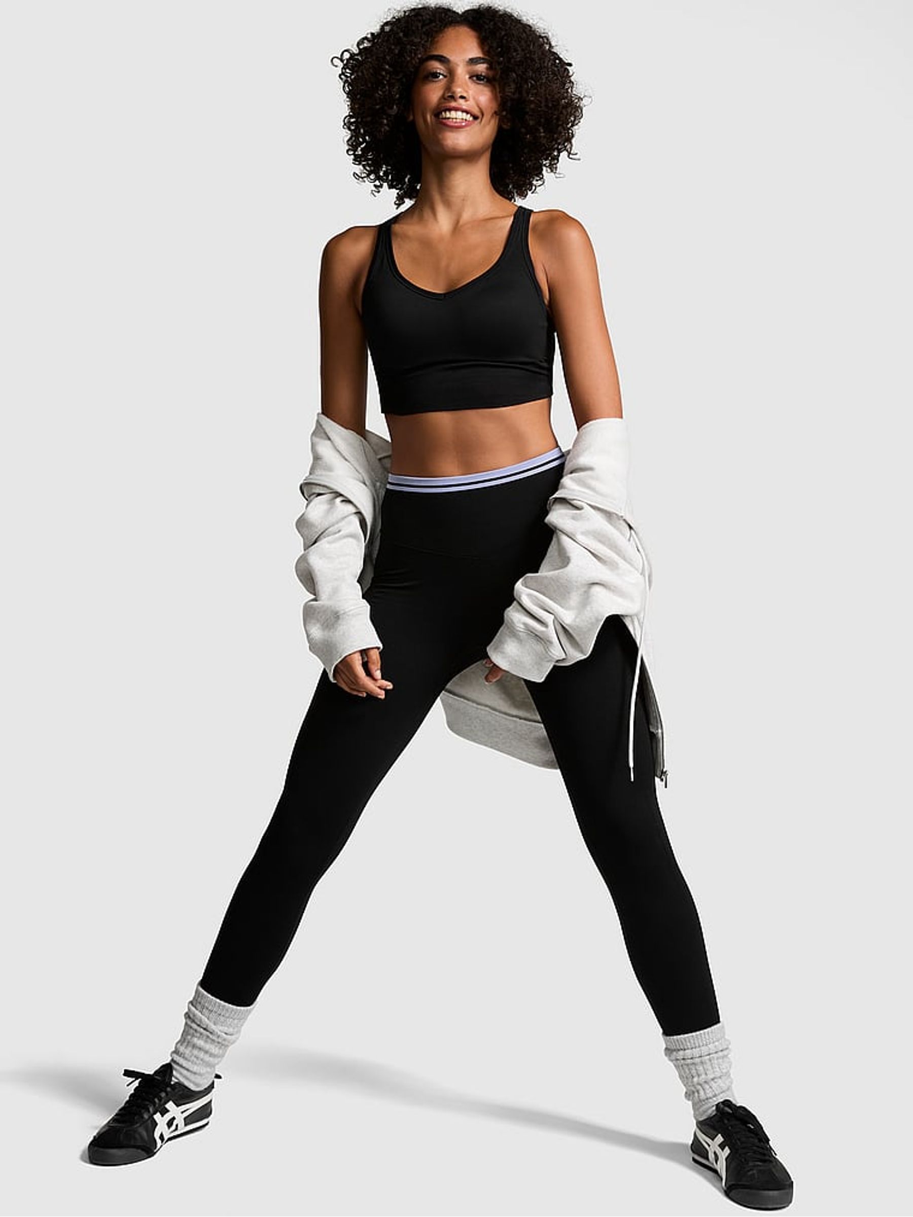 Black Seamless Sports Bra Top - Image 3 of 4