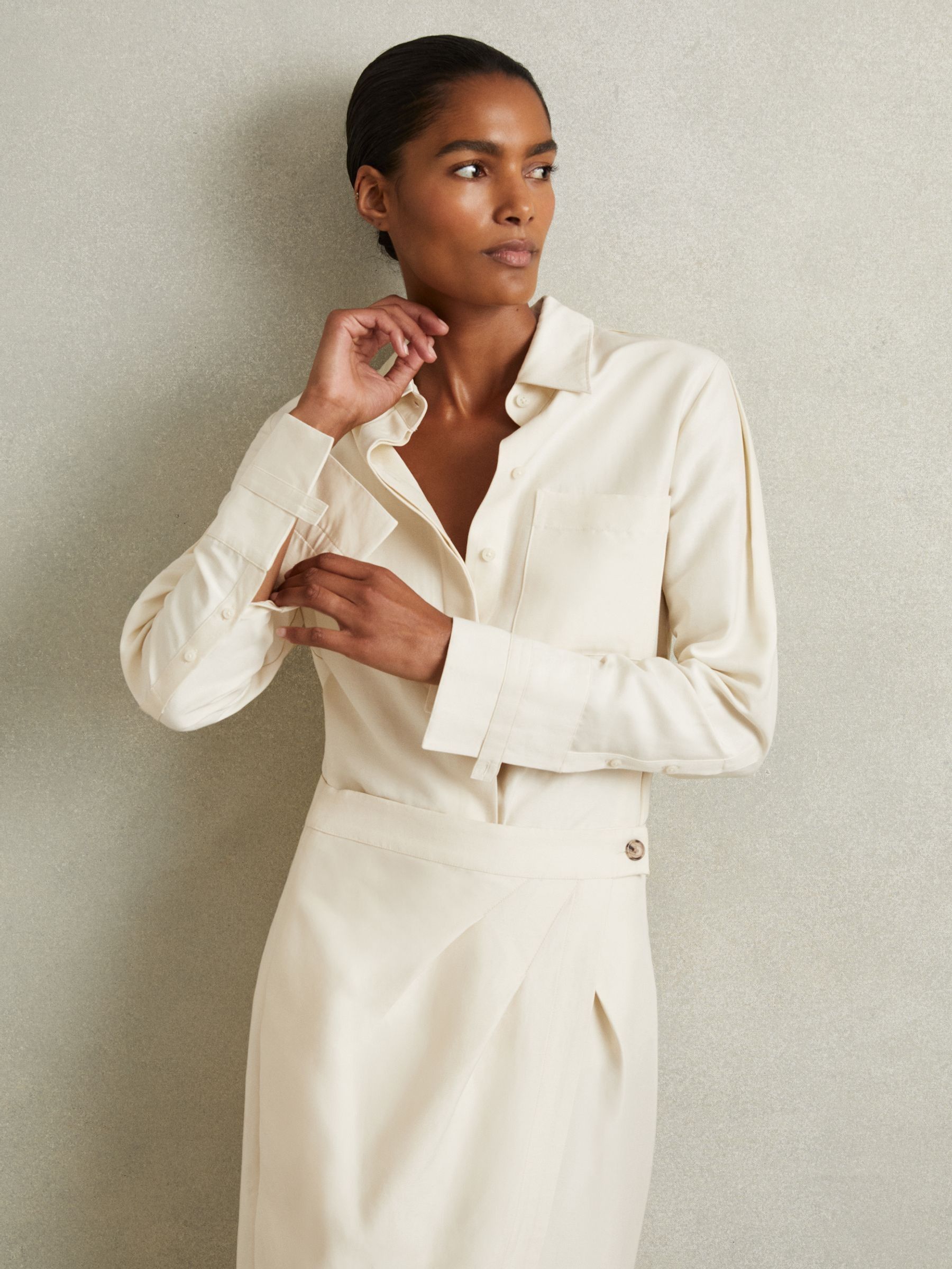 Caro Beige Viscose-Linen High-Low Shirt - Image 6 of 7
