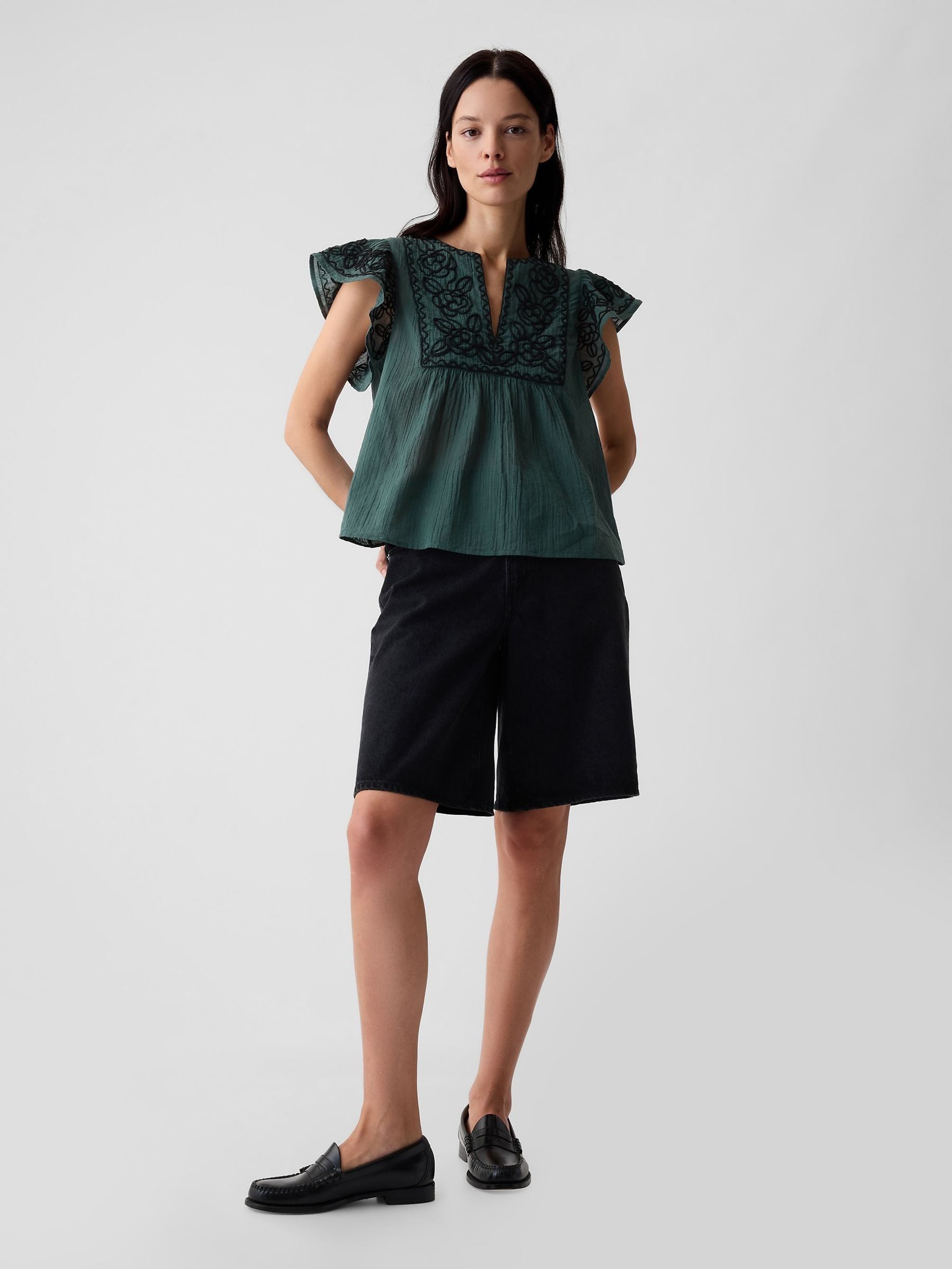 Green Crinkle Gauze Embroidered Cropped Shirt - Image 3 of 5