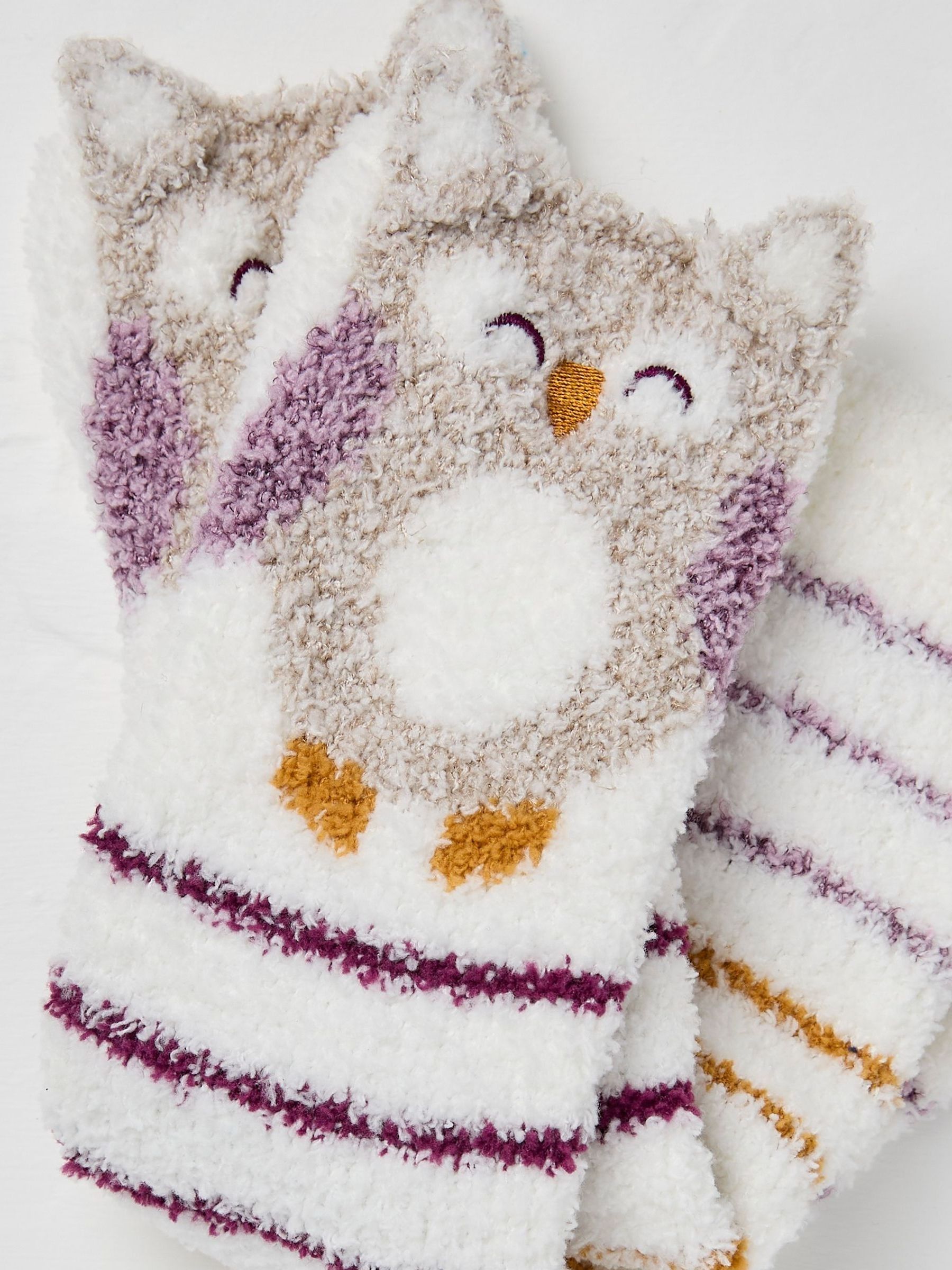 Cream Cosy Owl Socks - Image 2 of 2