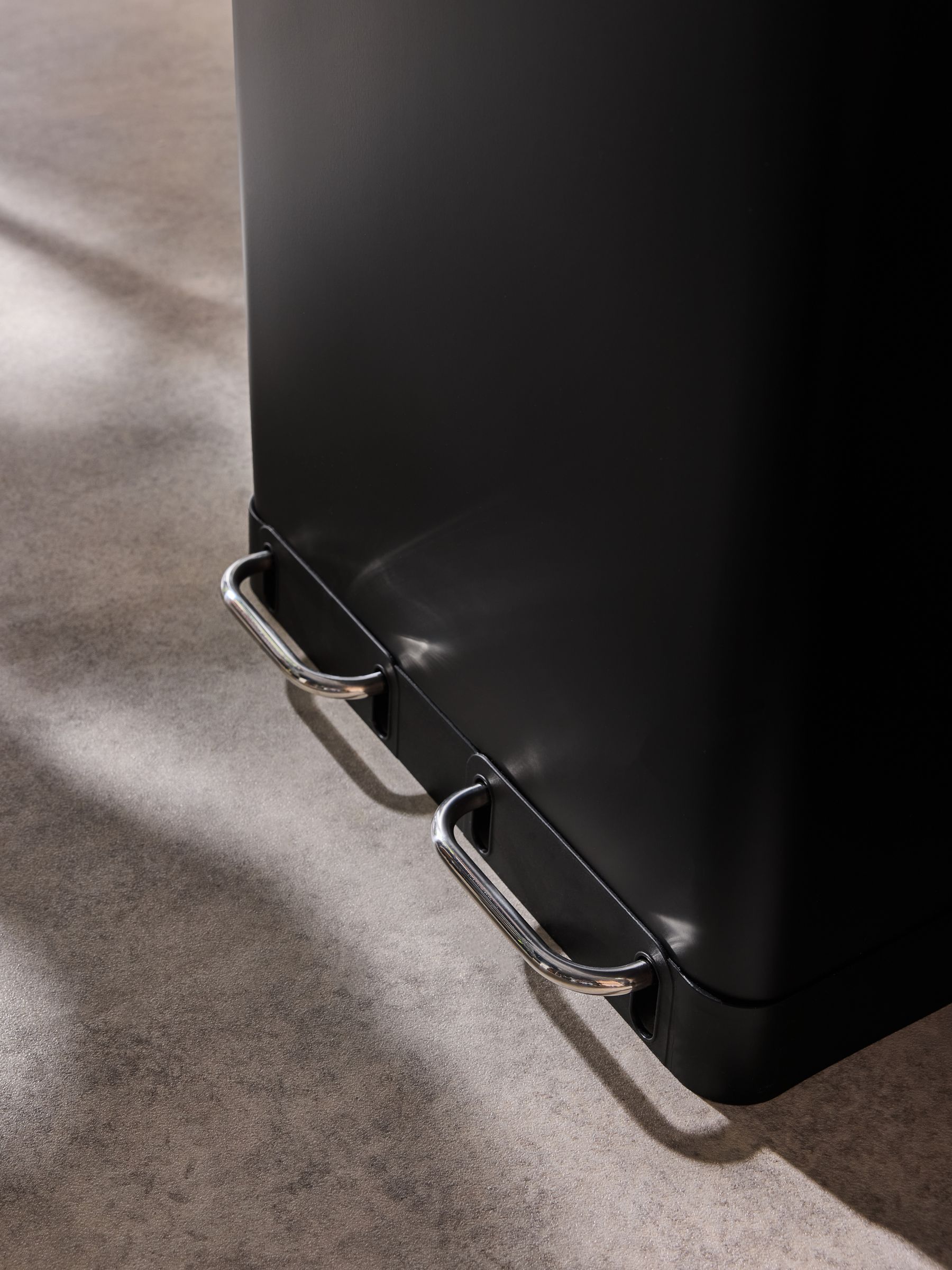 2 Section 60 Litre Recycling and Waste Colter Bin in Black - Image 3 of 5