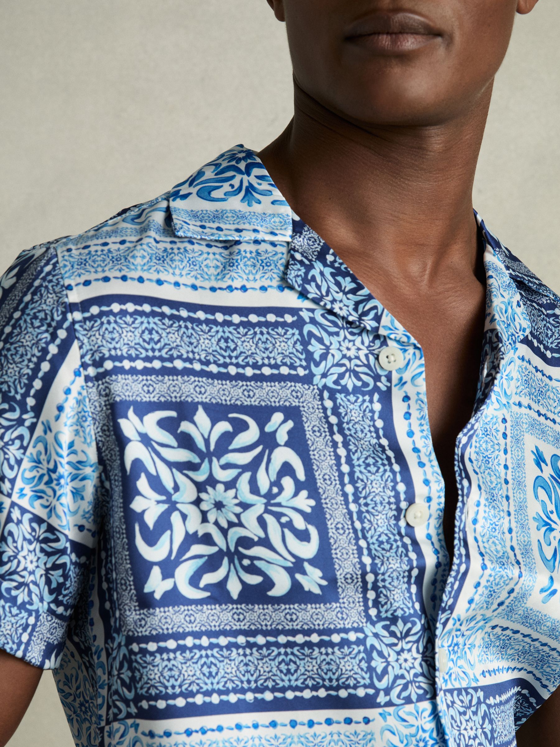 Nico Navy/White Satin Floral Cuban Collar Shirt - Image 4 of 6