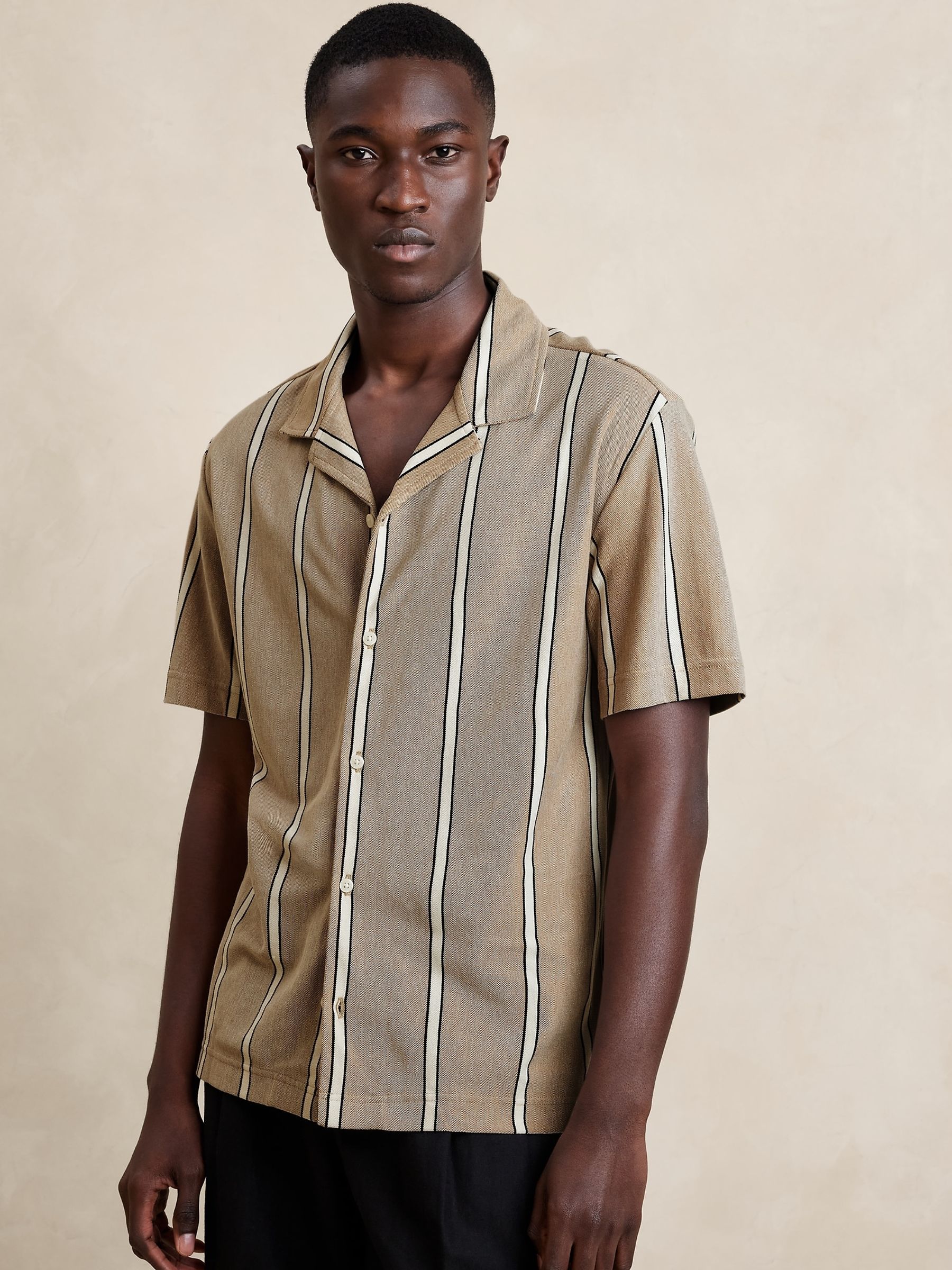 Banana Republic Brown Cotton Short Sleeve Pique Resort Shirt - Image 1 of 1