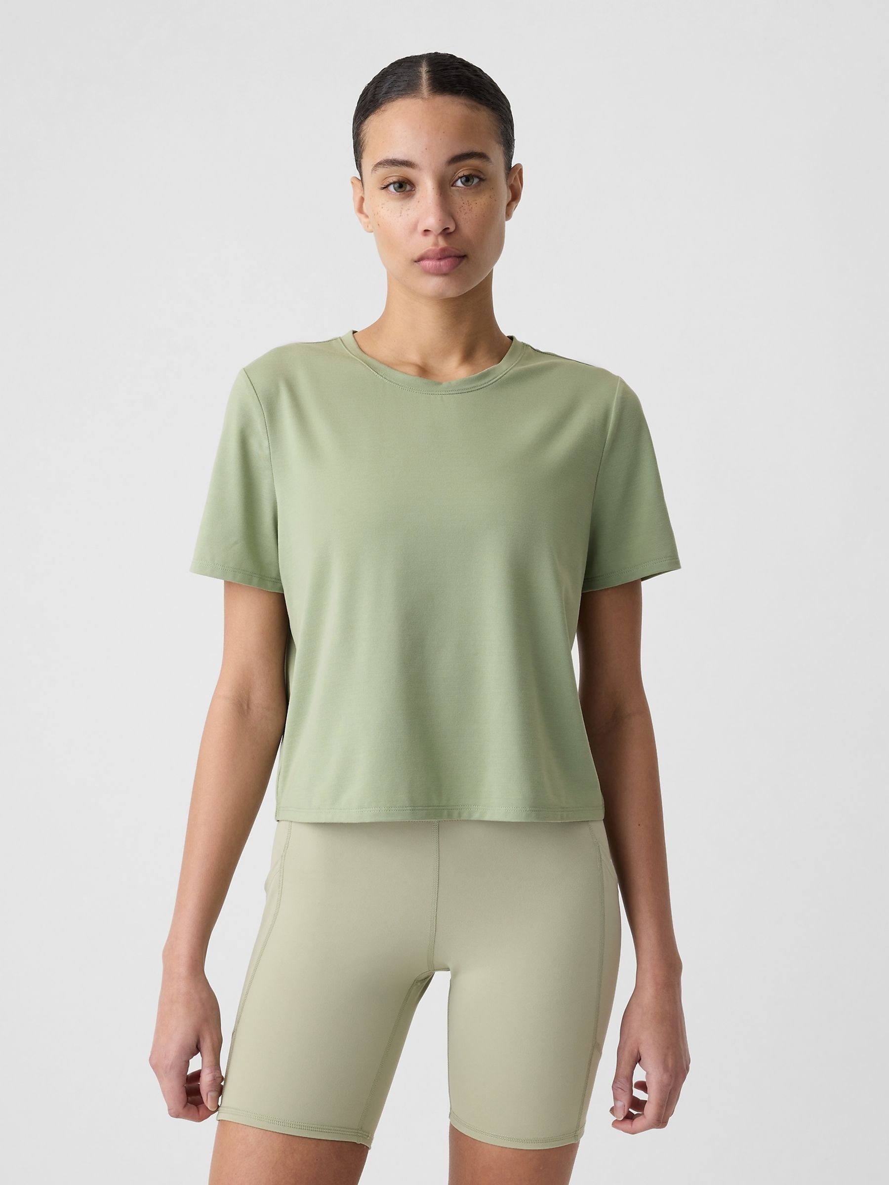 Green Crew Neck Breatheable Short Sleeve T-Shirt - Image 1 of 5