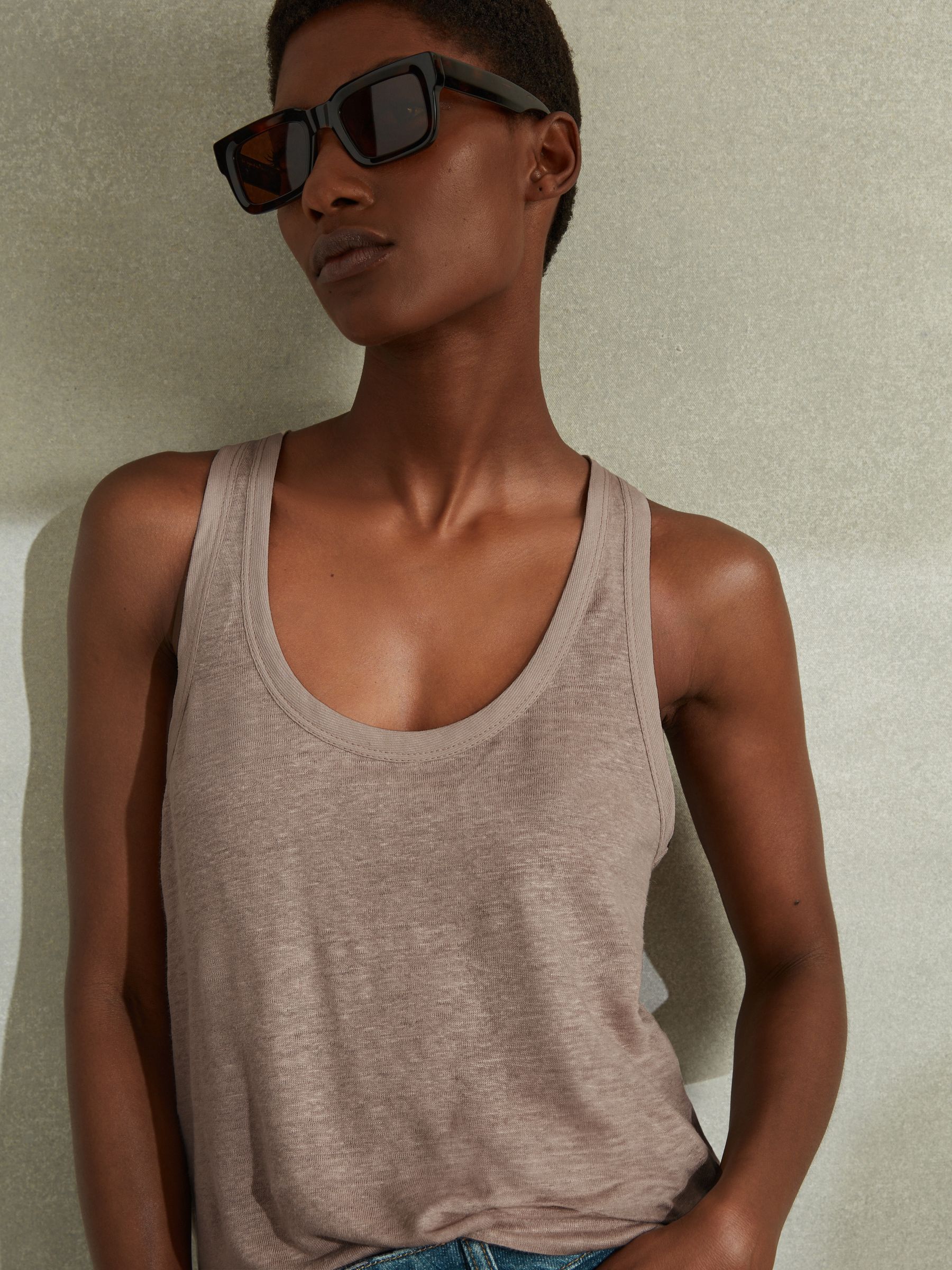 Linen Scoop Neck Vest in Mink - Image 4 of 6