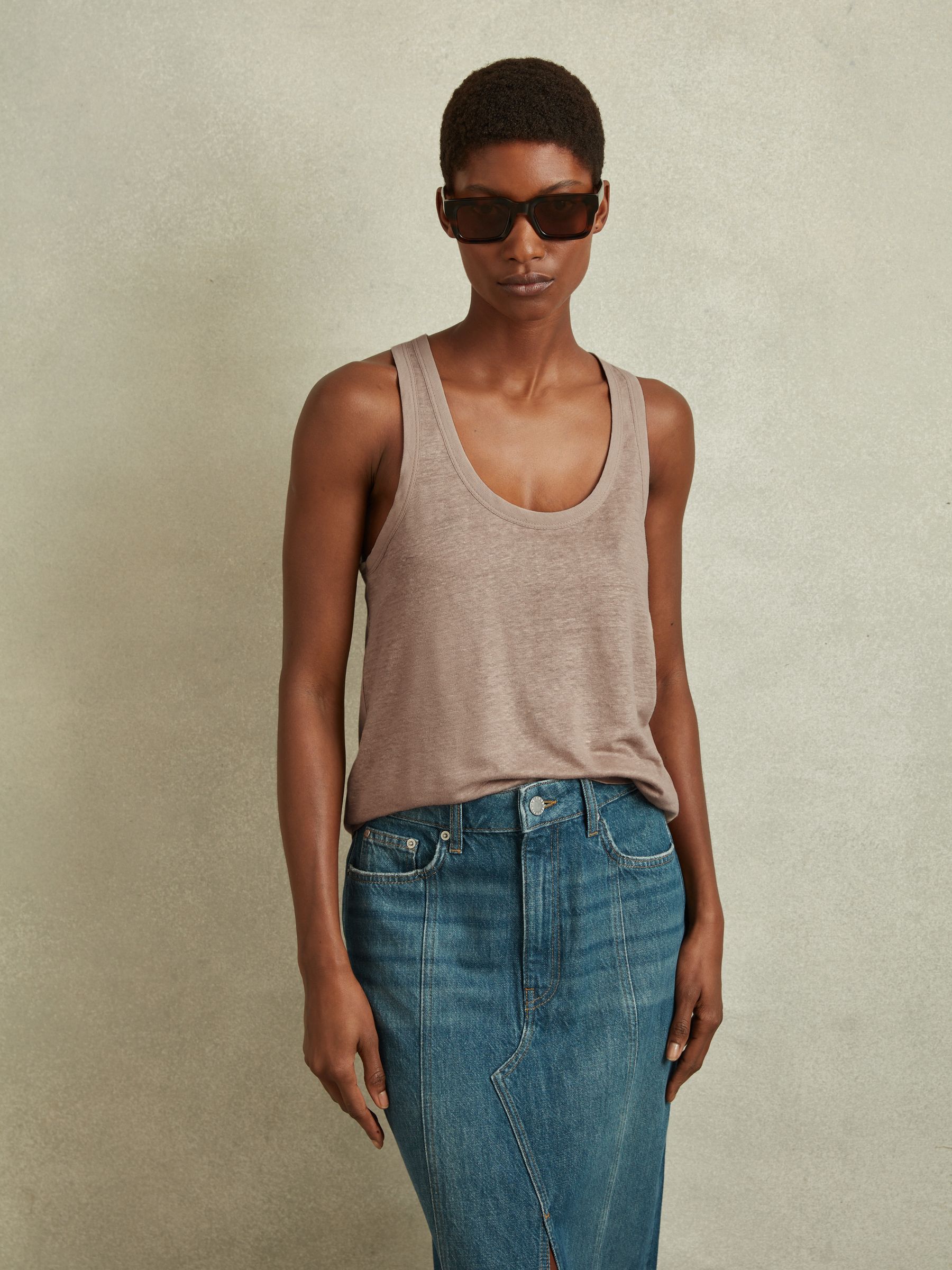 Linen Scoop Neck Vest in Mink - Image 5 of 6