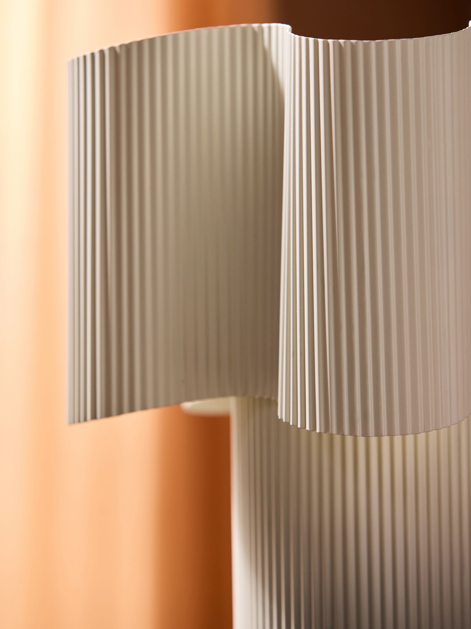 Sydney Table Lamp in Cream - Image 3 of 5