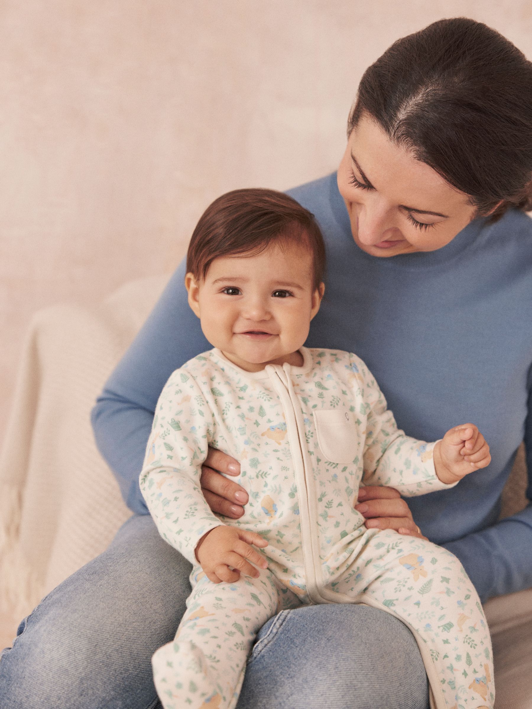 MORI Cream Peter Rabbit Supersoft 2 Way Zip-Up Clever Sleepsuit - Image 3 of 6