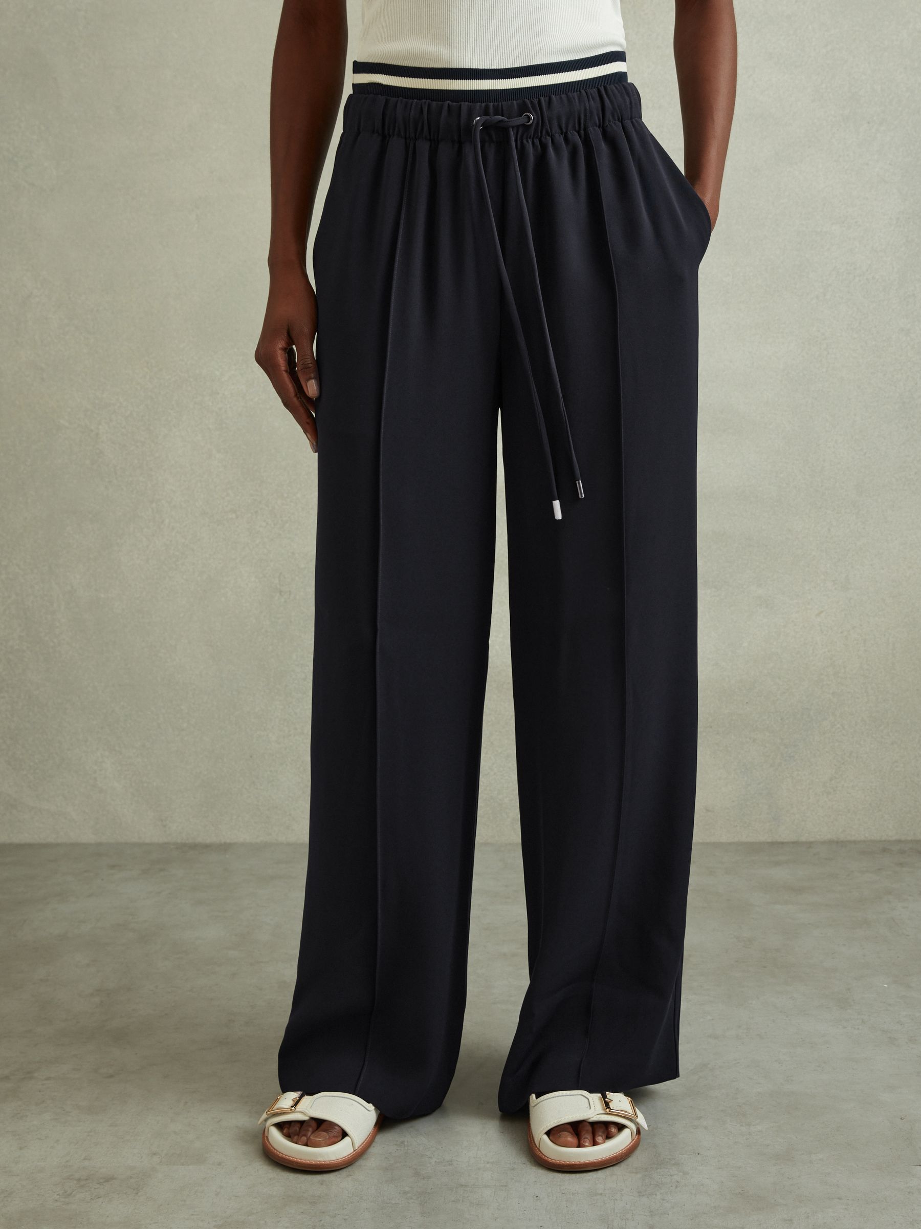 Petite Waistband Detail Wide Leg Trousers in Navy - Image 3 of 7