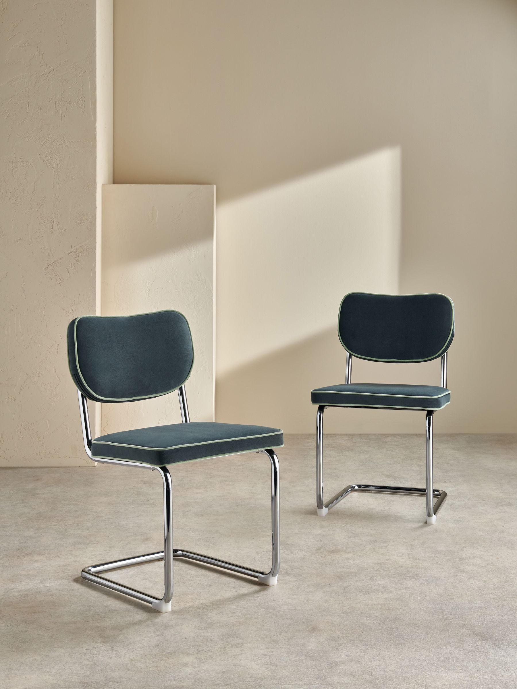 Set of 2 Parker Dining Chairs in Velvet in Grey with Jade Green Piping - Image 2 of 6