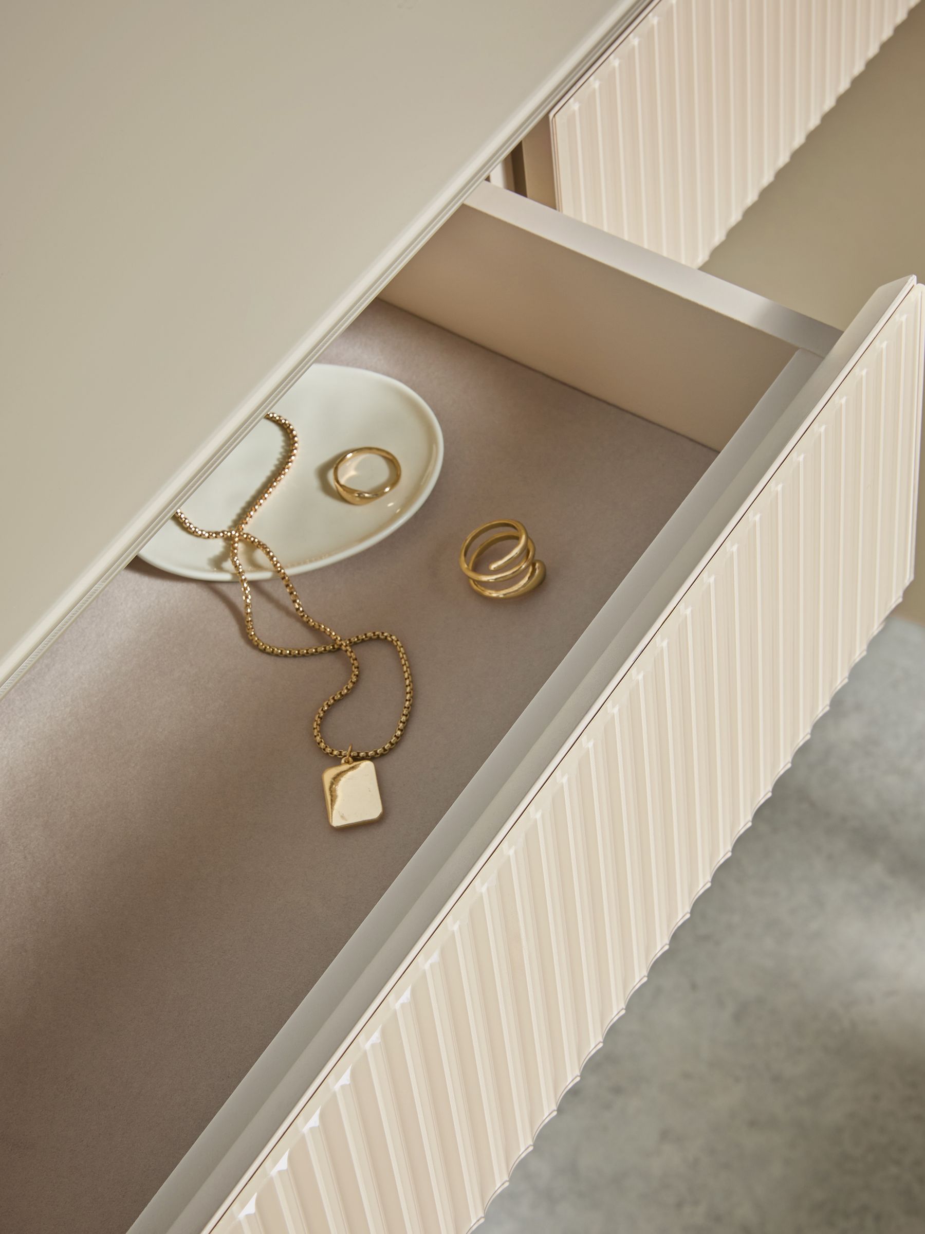 Eleni Dressing Table in Ecru White - Image 3 of 4