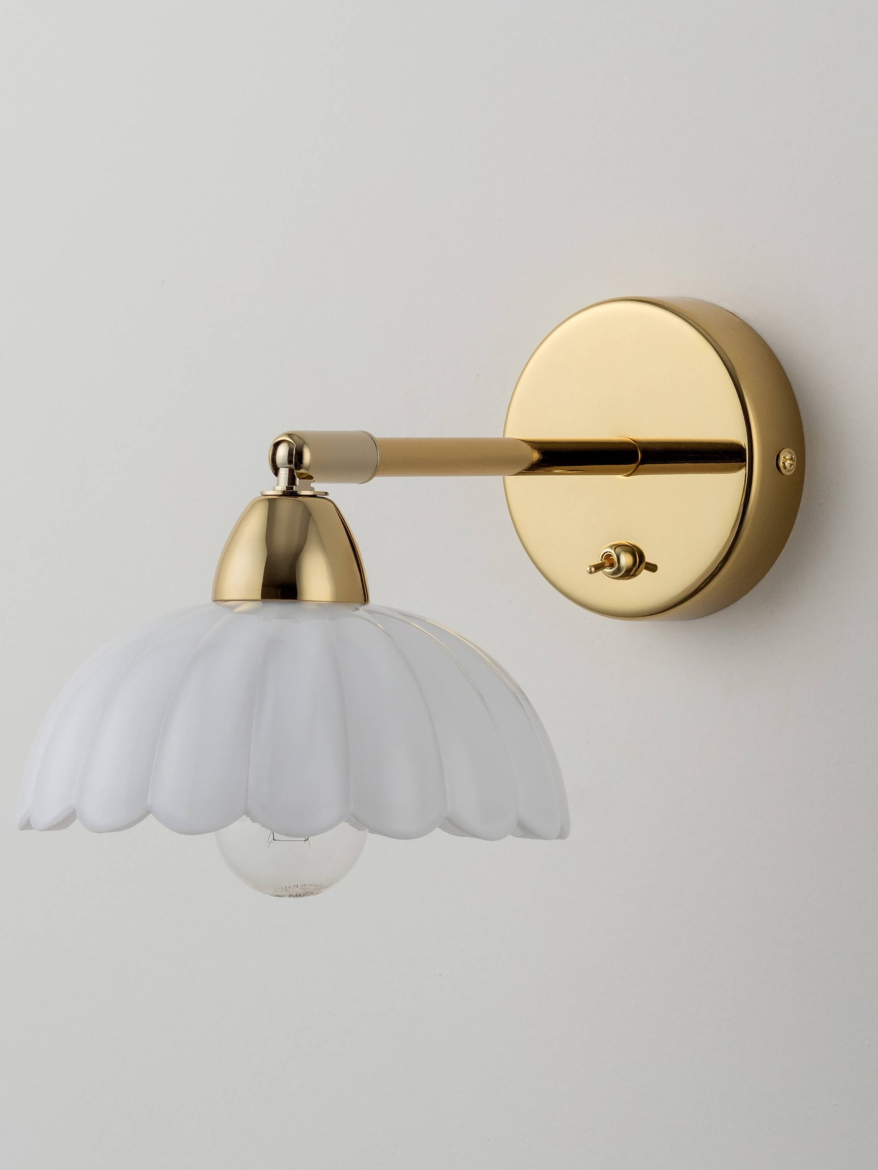 Houseof. White And Brass Flower Sconce Wall Light - Image 2 of 6