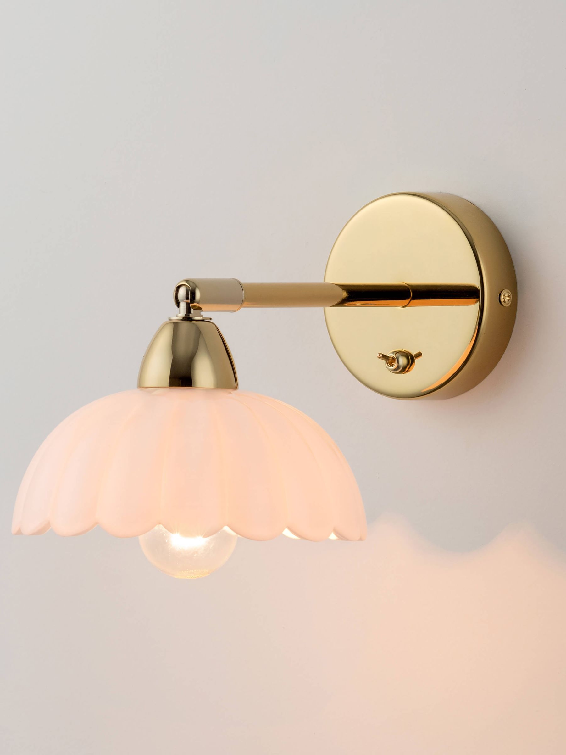 Houseof. White And Brass Flower Sconce Wall Light - Image 3 of 6