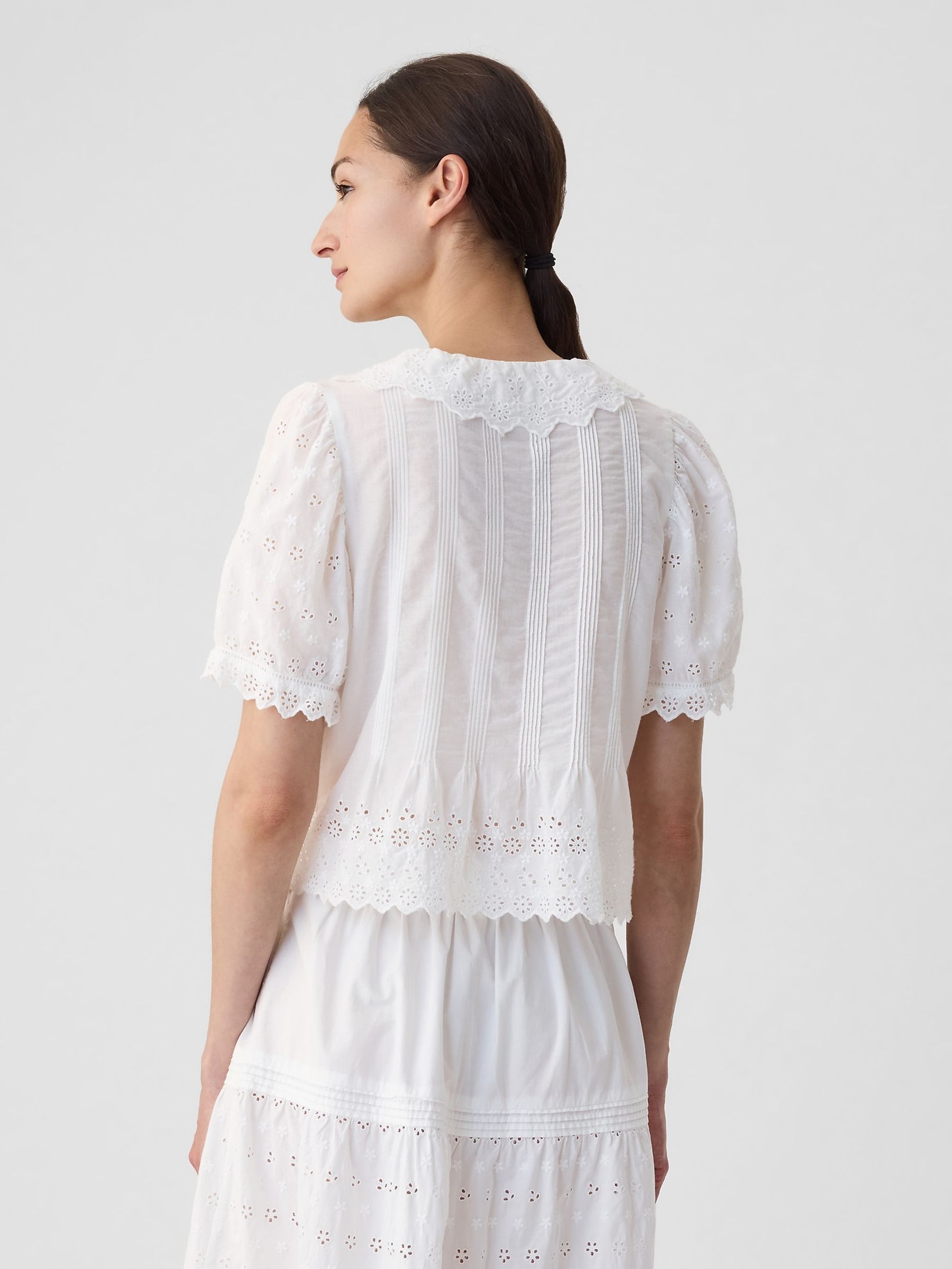 White DÔEN Cropped Eyelet Short Sleeve Blouse - Image 2 of 5