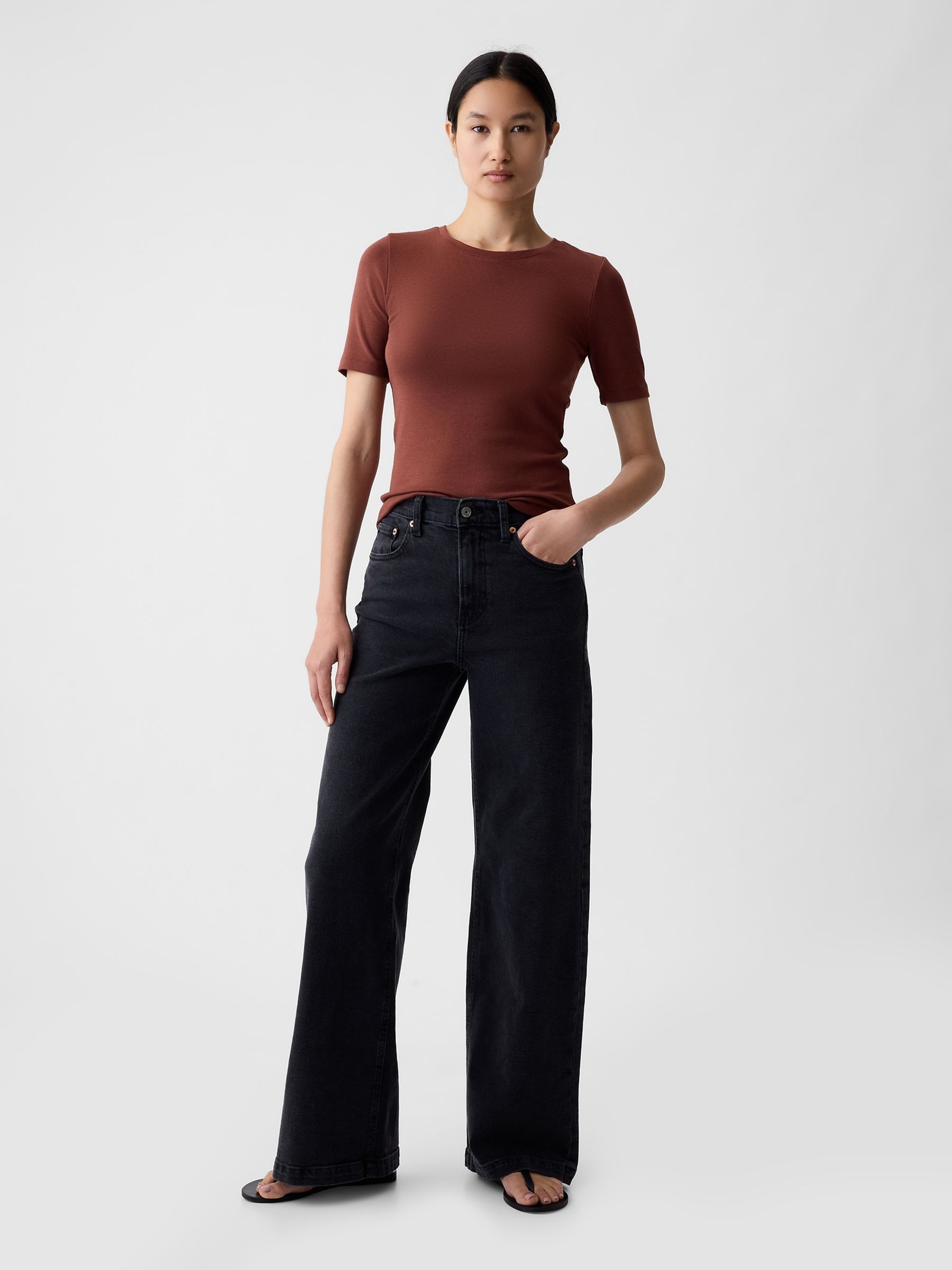 Brown Modern Crew Neck Short Sleeve T-Shirt - Image 3 of 4