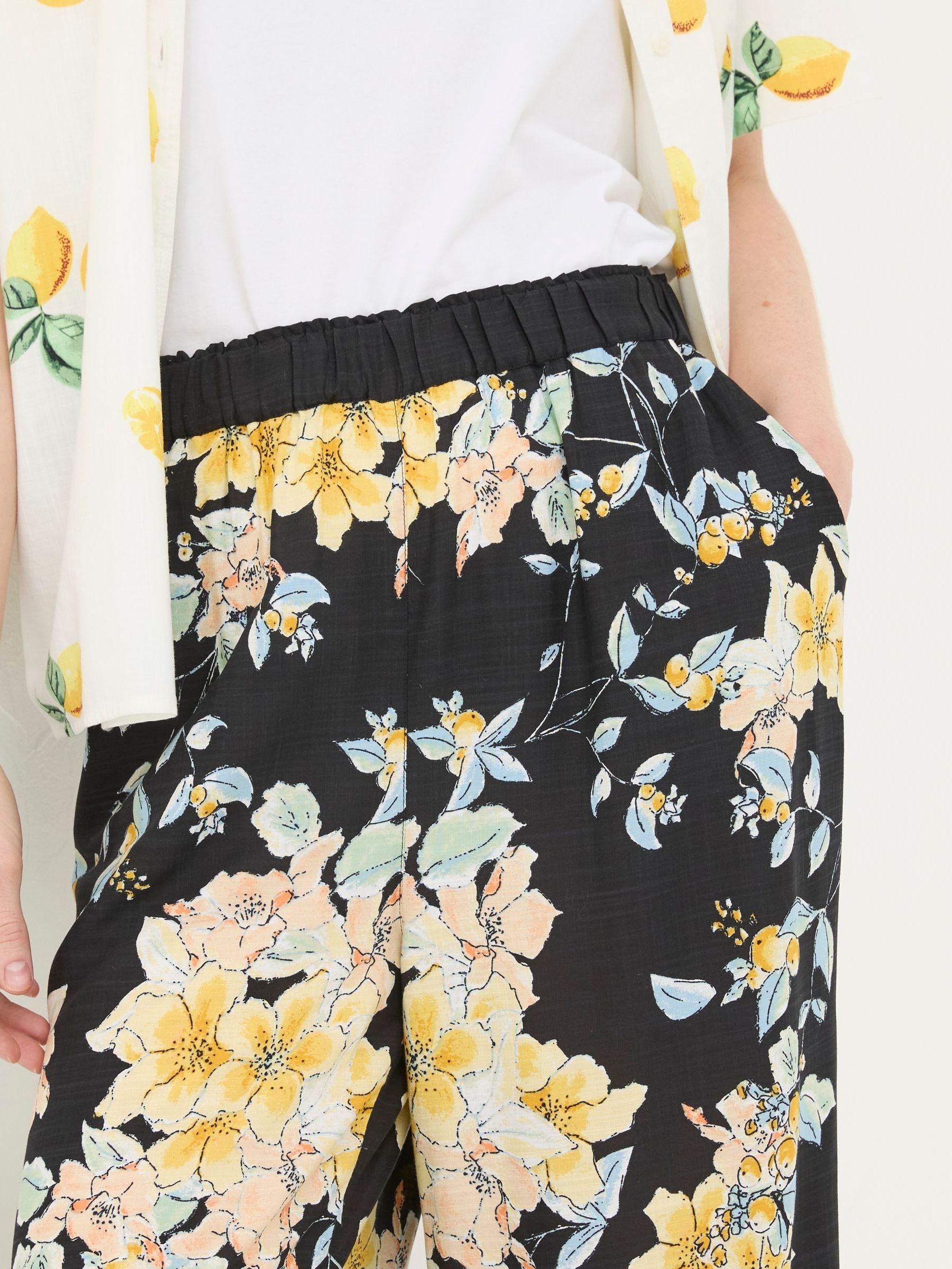 Jenna Black Citrus Floral Trousers - Image 4 of 6