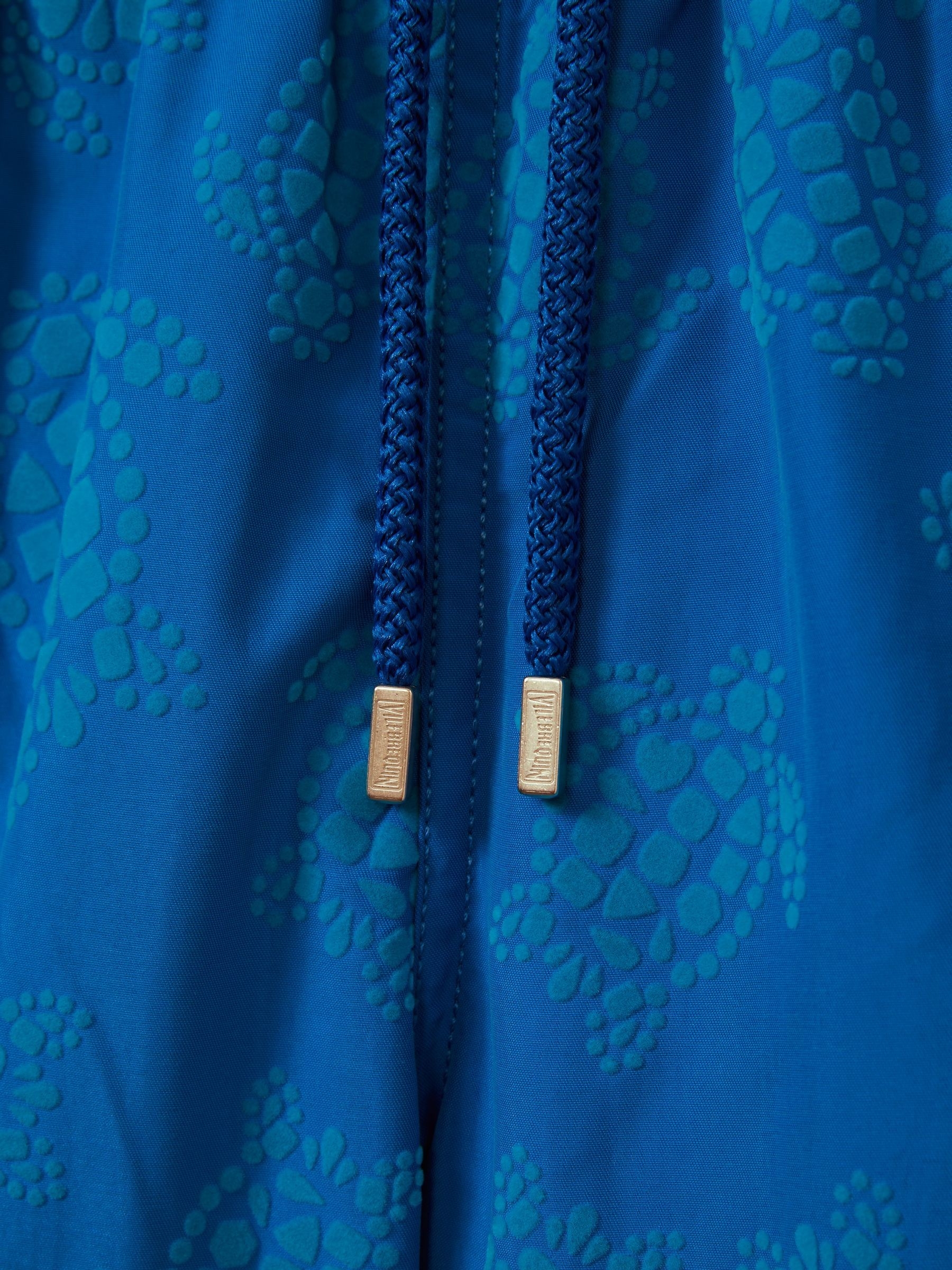 Vilebrequin Bleu Marine Shell Print Swim Shorts in Palace Blue - Image 2 of 2