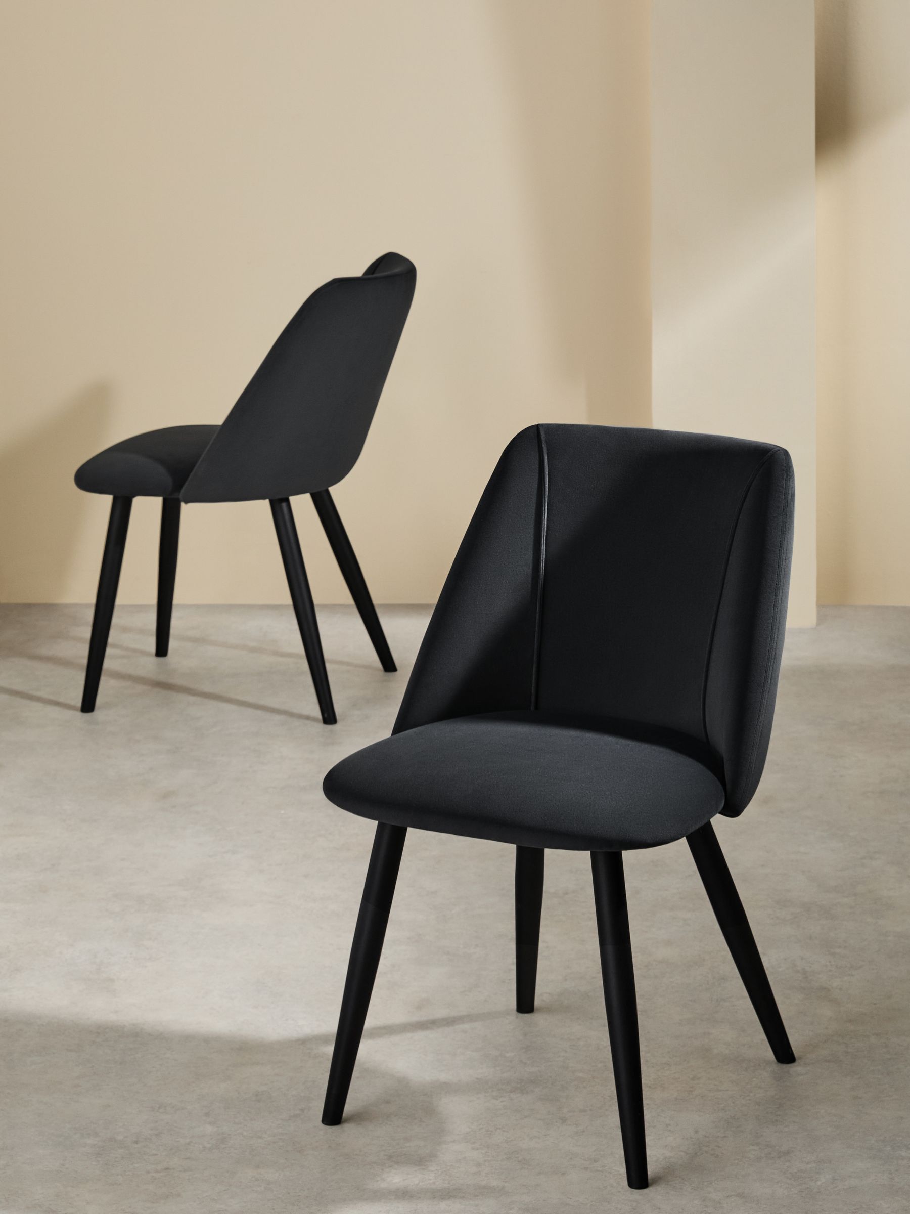 Set of 2 Lule Non Arm Non Arm Dining Chairs in Charcoal Black Velvet in Charcoal Black - Image 2 of 3