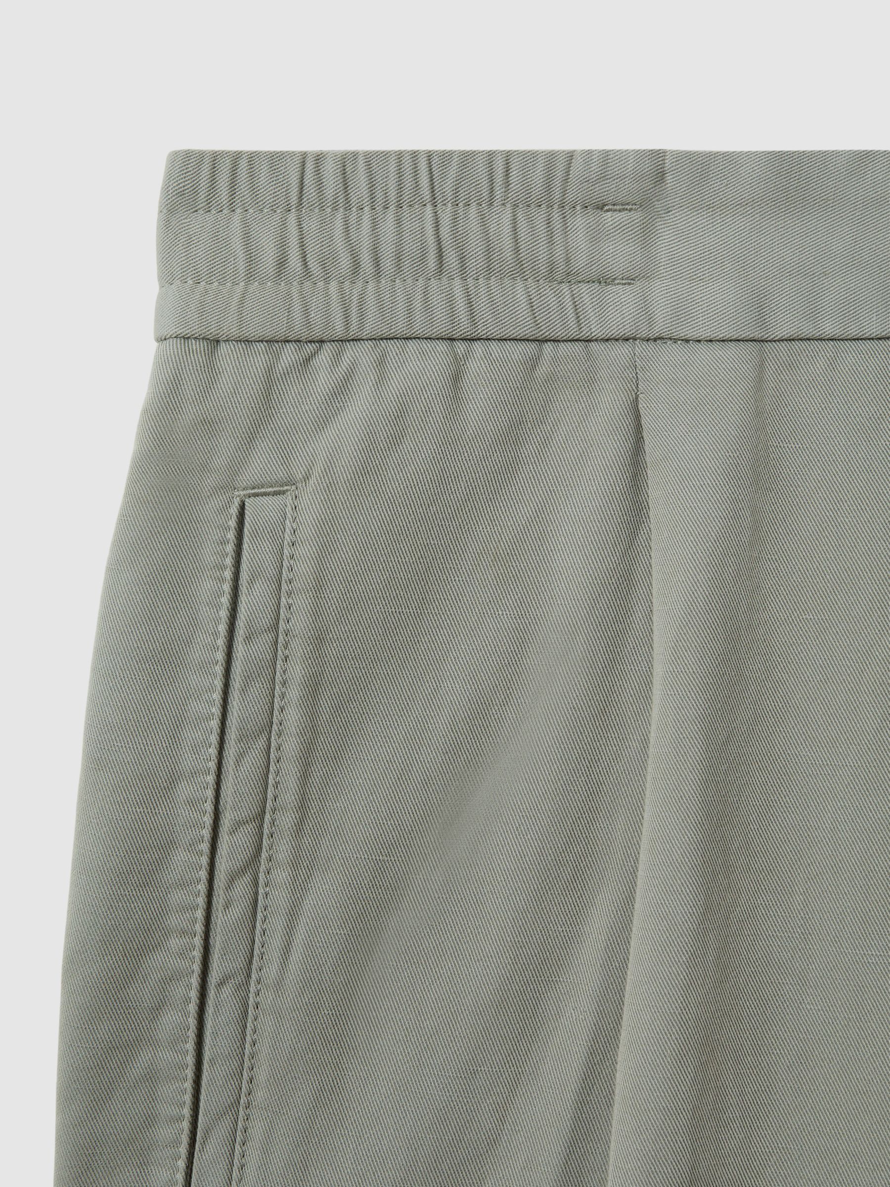 Relaxed Cotton/Linen Blend Elasticated Waist Trousers in Pistachio - Image 6 of 6