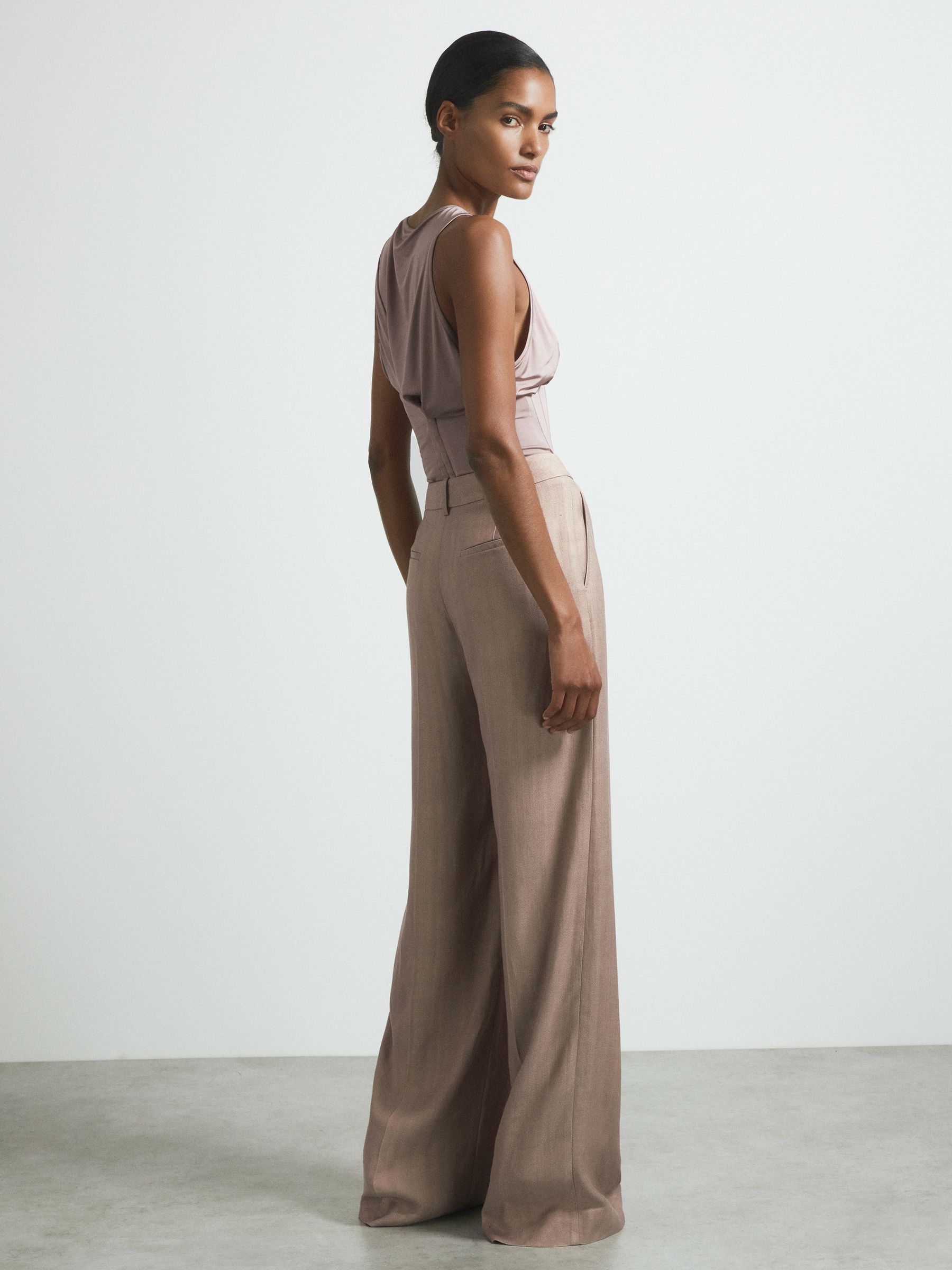 Atelier Tailored Wide Leg Suit Trousers With Linen in Pink - Image 4 of 5