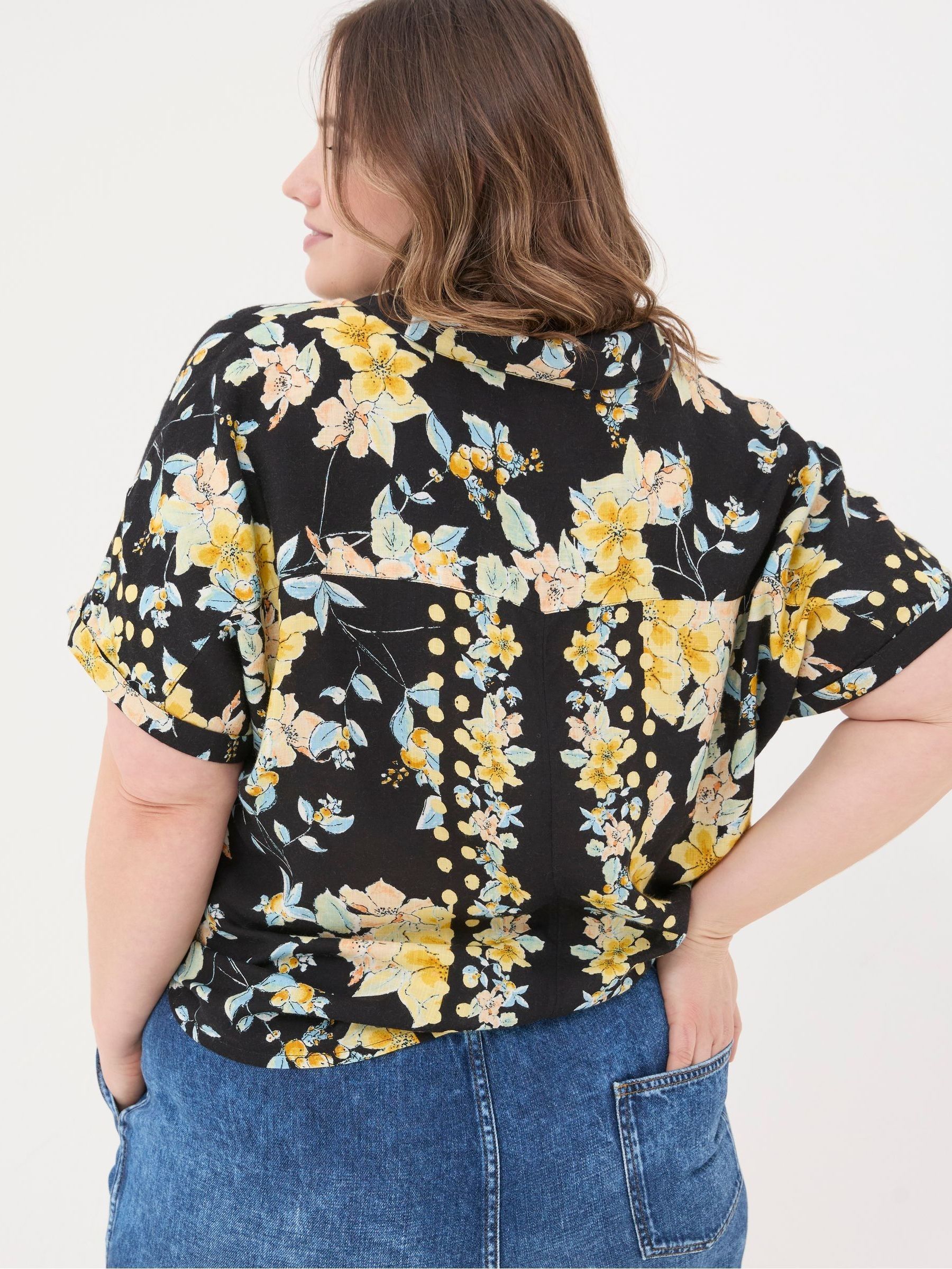 Cali Black Citrus Floral Shirt - Image 4 of 7