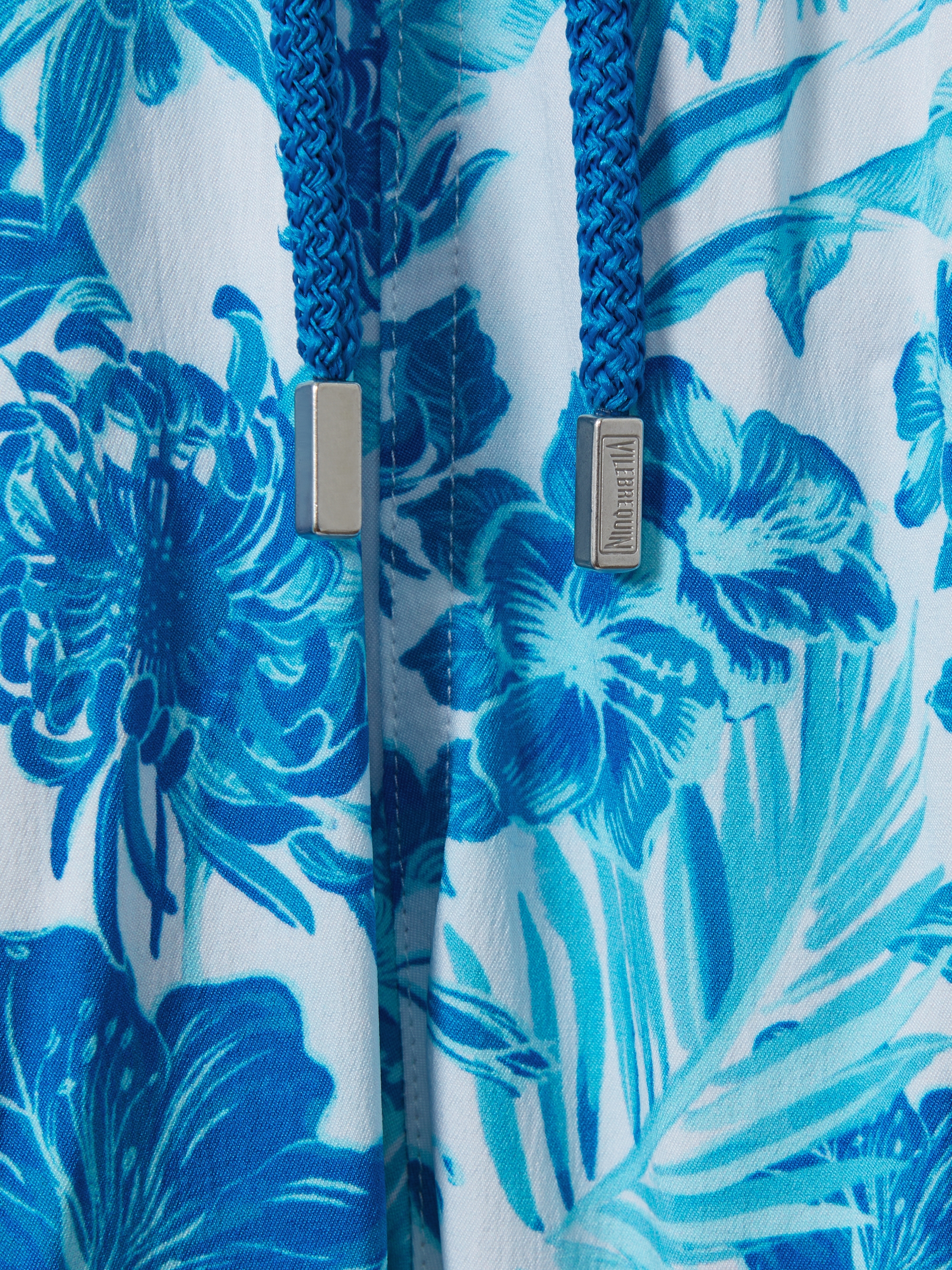 Vilebrequin Tropical Print Swim Shorts in Blanc Blue - Image 2 of 2