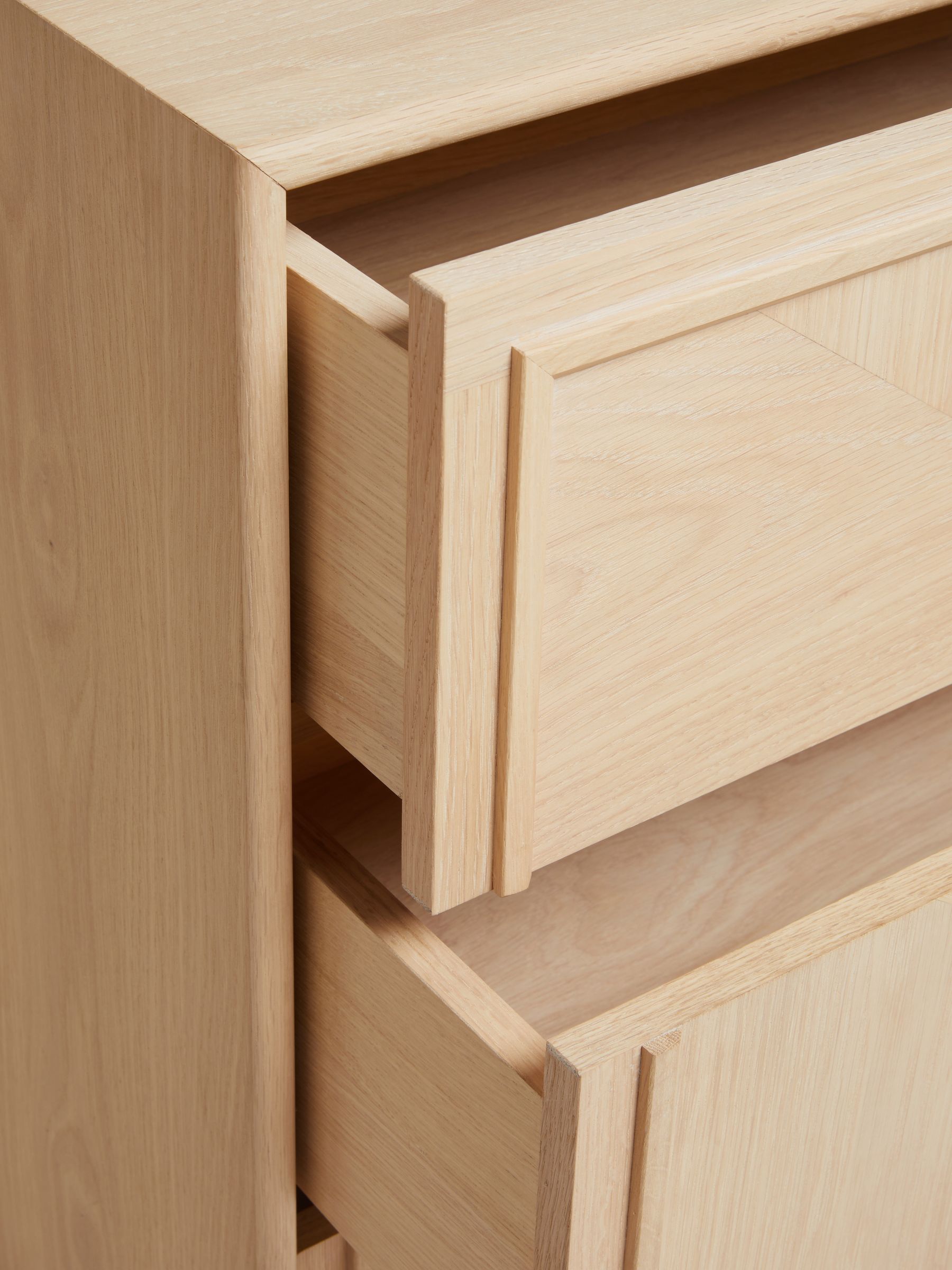 Whitewashed Oak Aden Wide Chest of Drawers - Image 9 of 9 Whitewashed Oak Aden Wide Chest of Drawers - Image 9 of 9