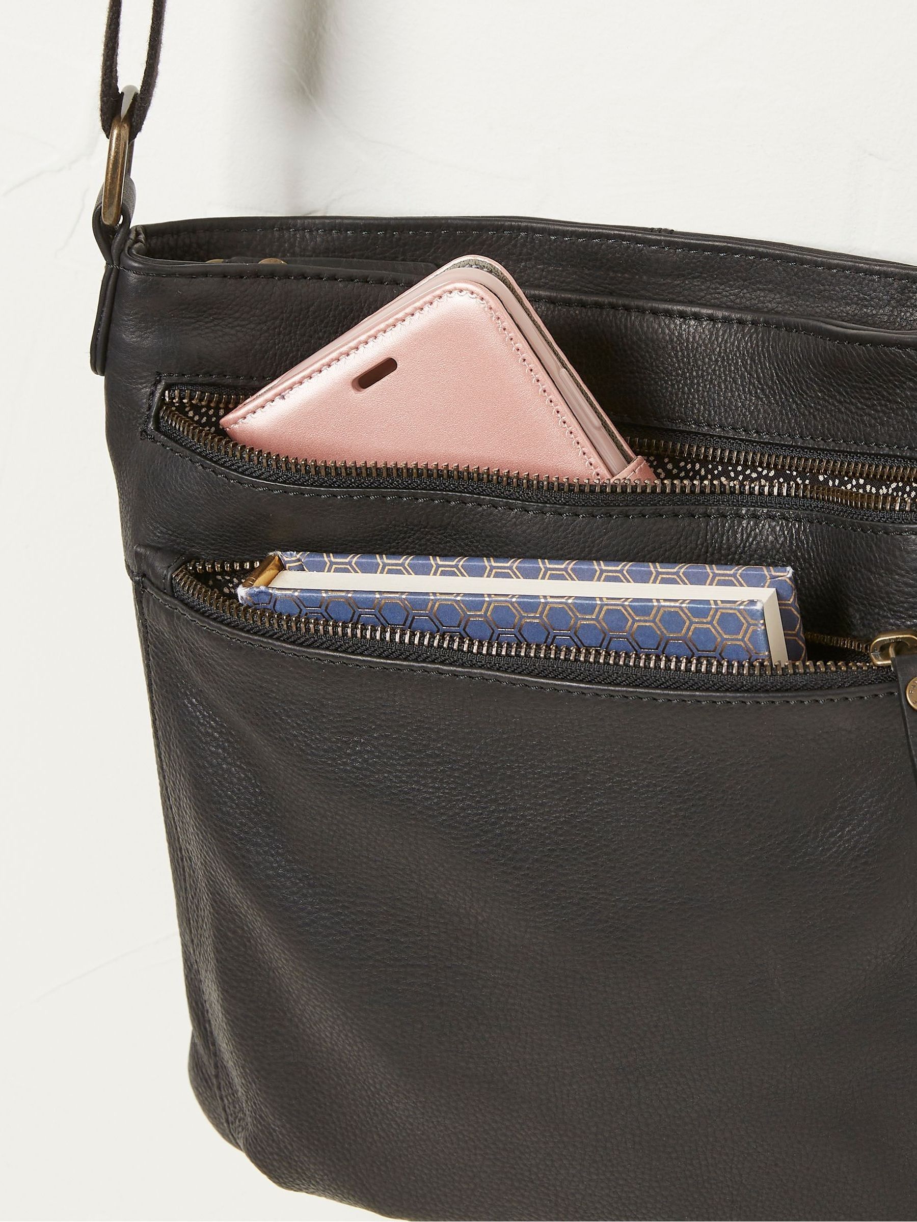 Allie Black Crossbody Bag - Image 3 of 4