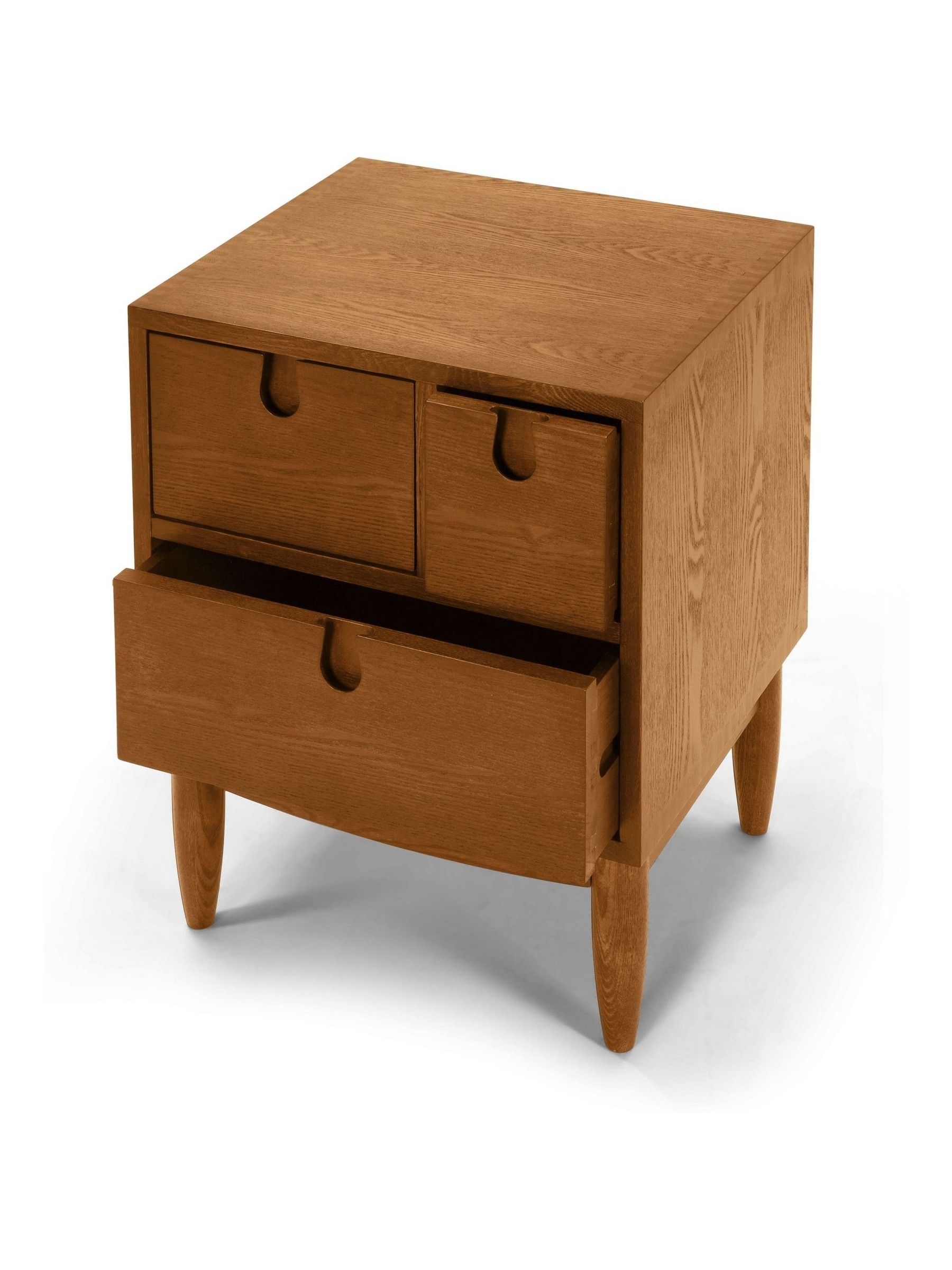 Penn 3 Drawer Bedside Table in Dark Oak - Image 4 of 5