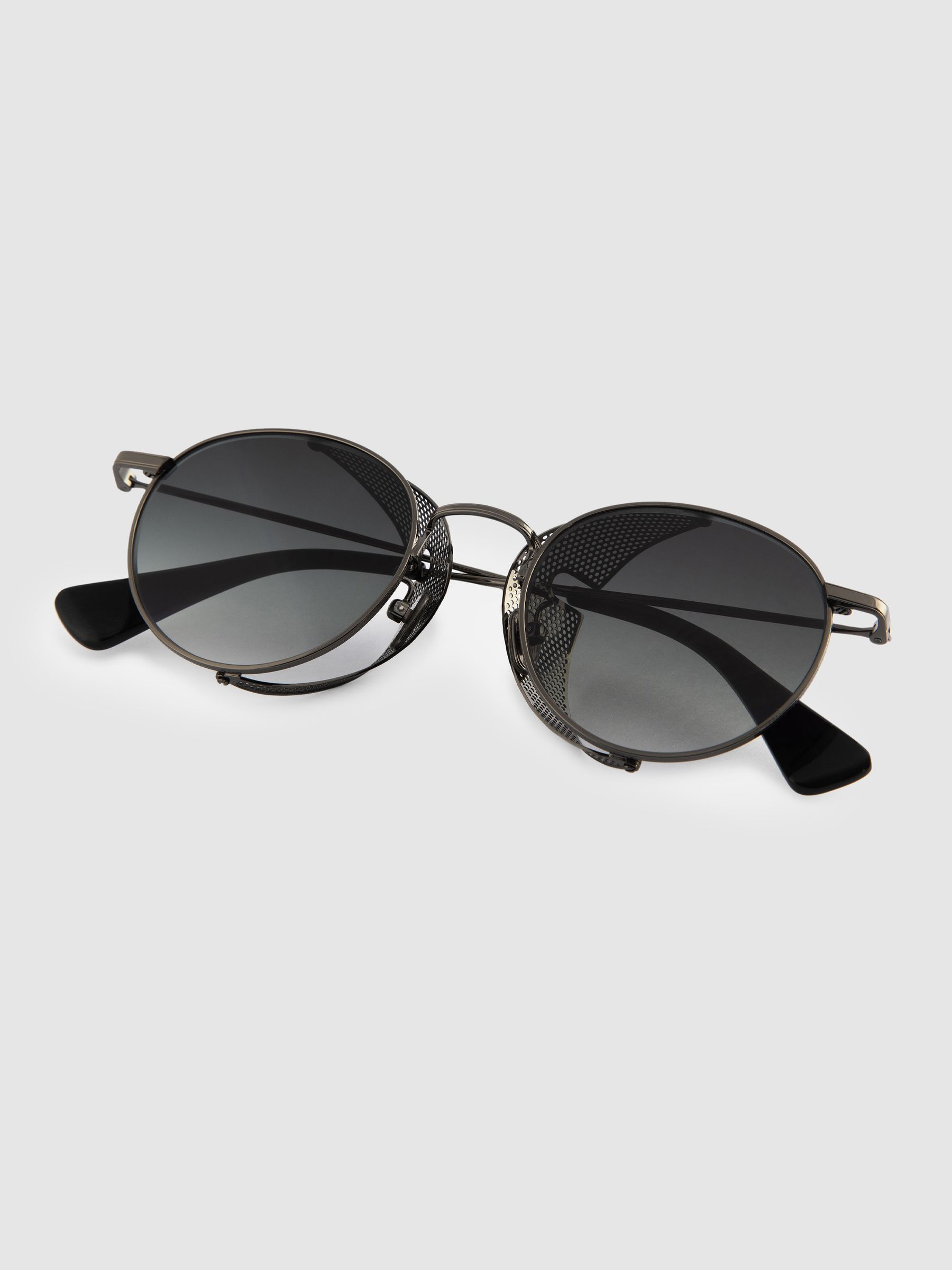 Curry and Paxton Side Shield Sunglasses in Gunmetal - Image 4 of 4