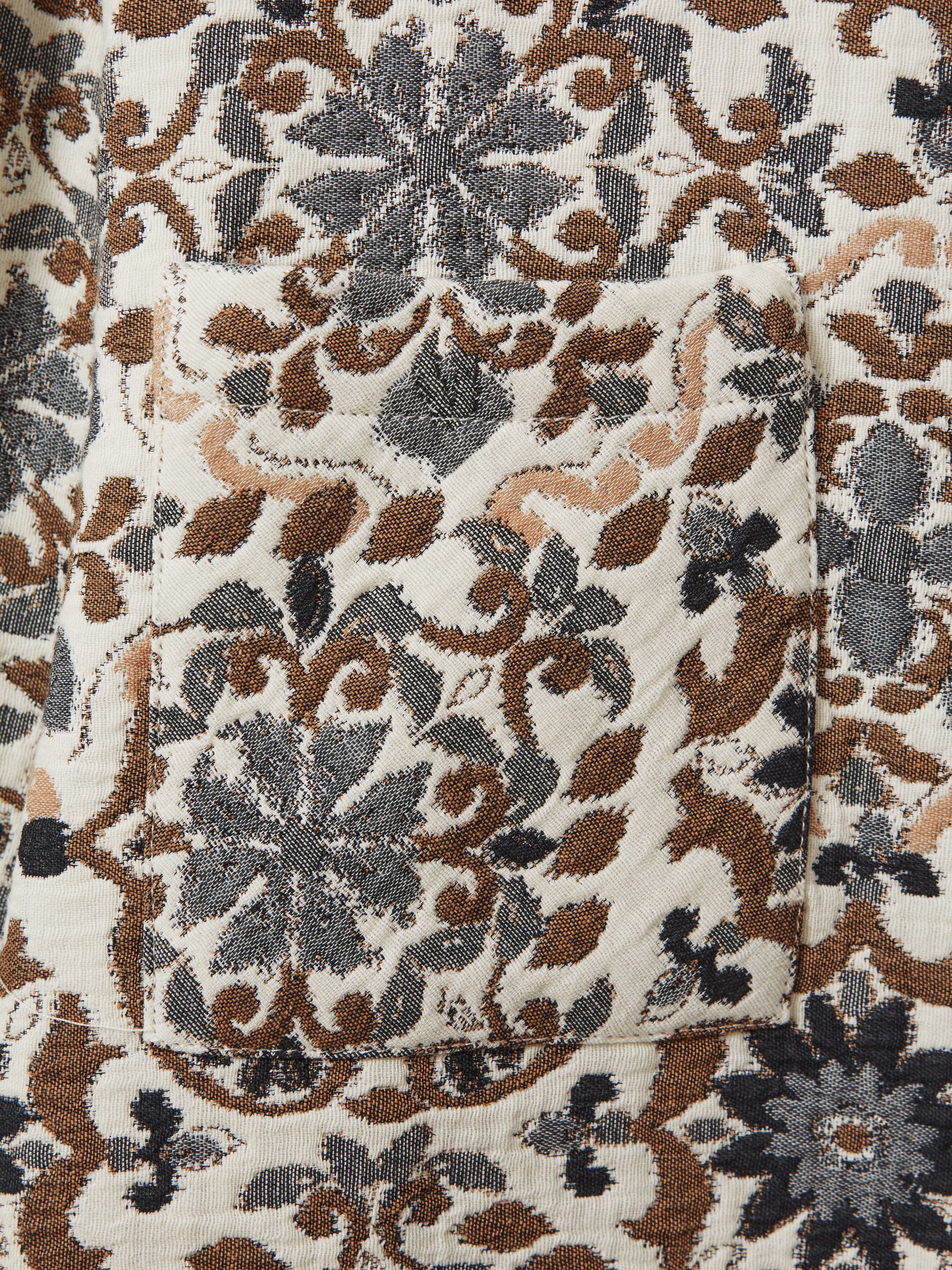 قميص علوي من الجاكار بلون بيج من Wax London - صورة 6 من 7