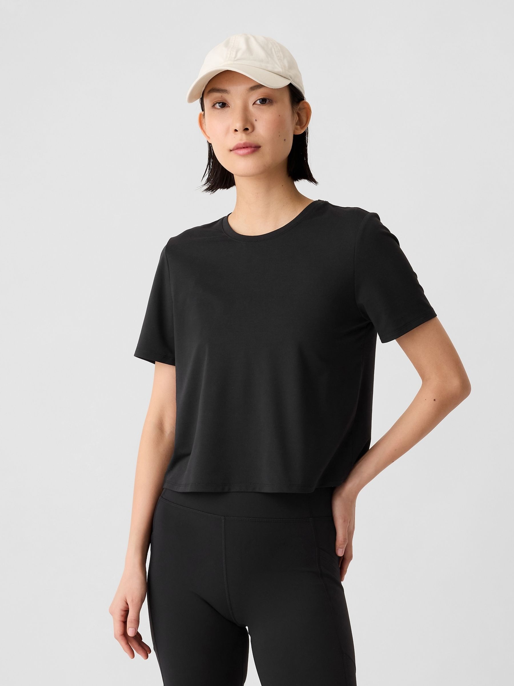 Black Crew Neck Breatheable Short Sleeve T-Shirt - Image 1 of 4