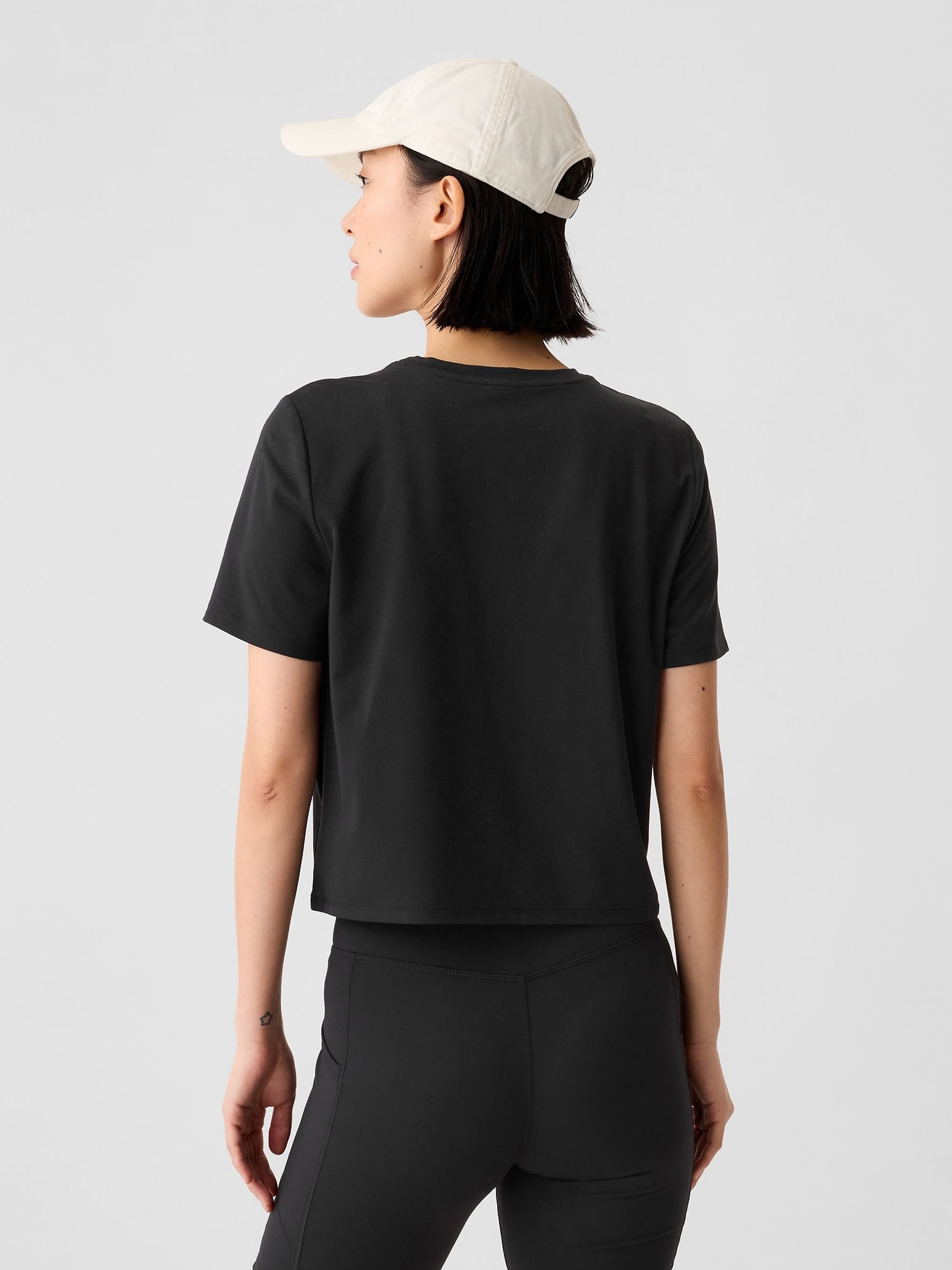 Black Crew Neck Breatheable Short Sleeve T-Shirt - Image 2 of 4