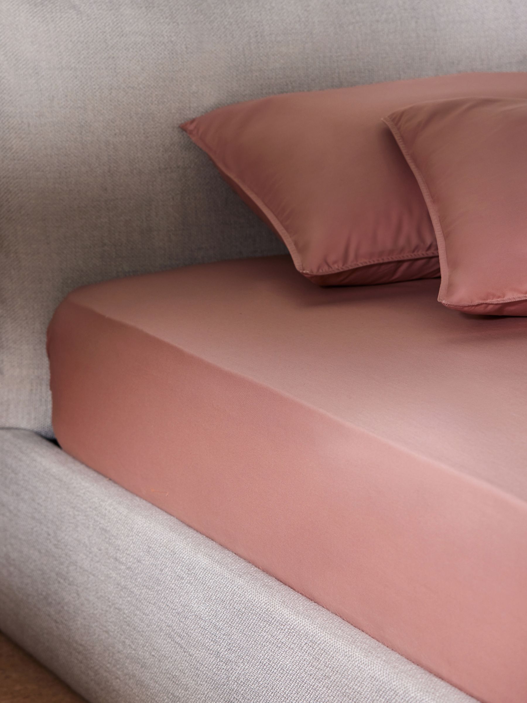 Cosy Washed Cotton Extra Deep Fitted Sheet in Dusty Rose - Image 1 of 3