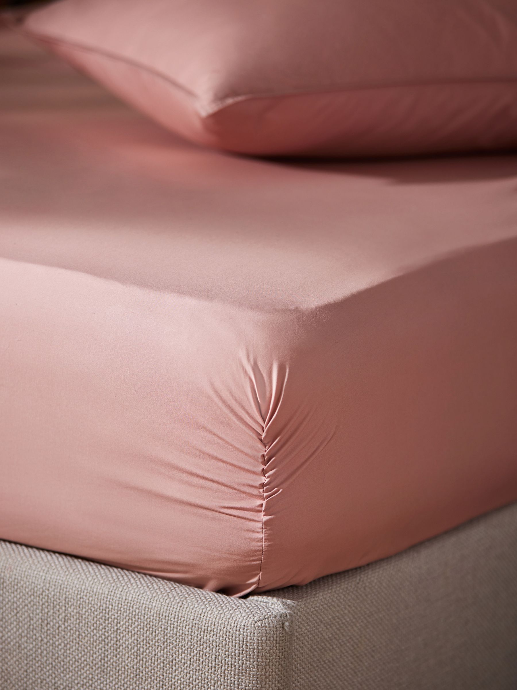 Cosy Washed Cotton Extra Deep Fitted Sheet in Dusty Rose - Image 2 of 3
