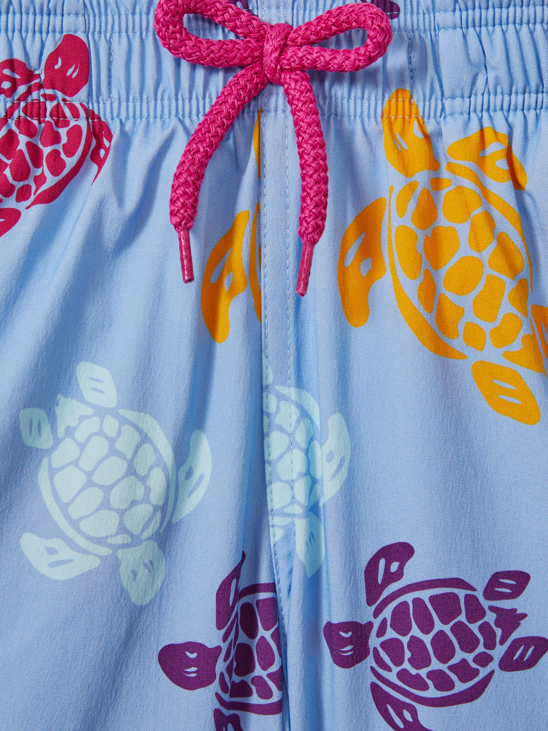 Vilebrequin Foldable Turtle Print Swim Shorts in Fleur De Lin Blue - Image 2 of 2