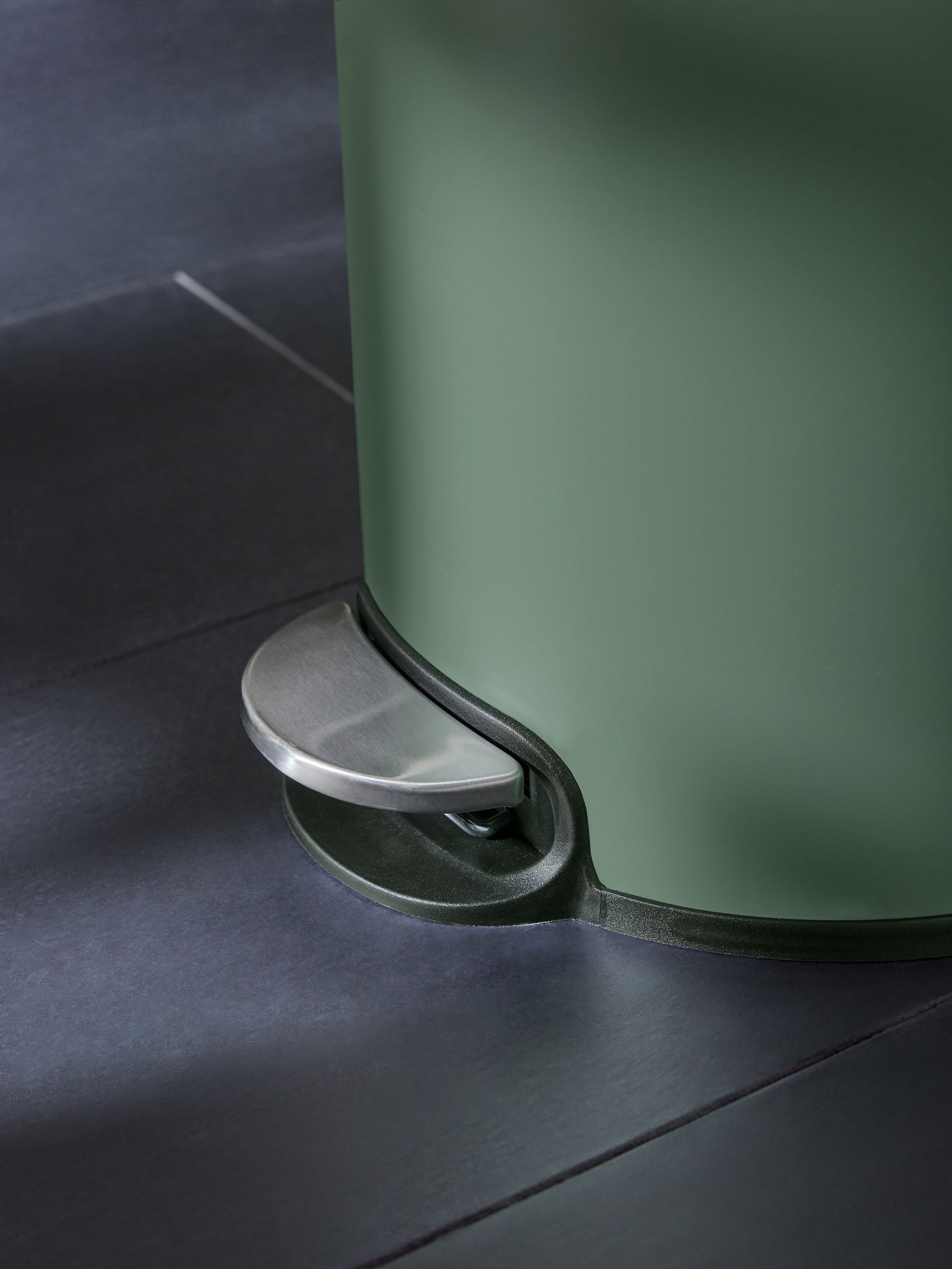 Joss 30L Bin in Green - Image 4 of 5