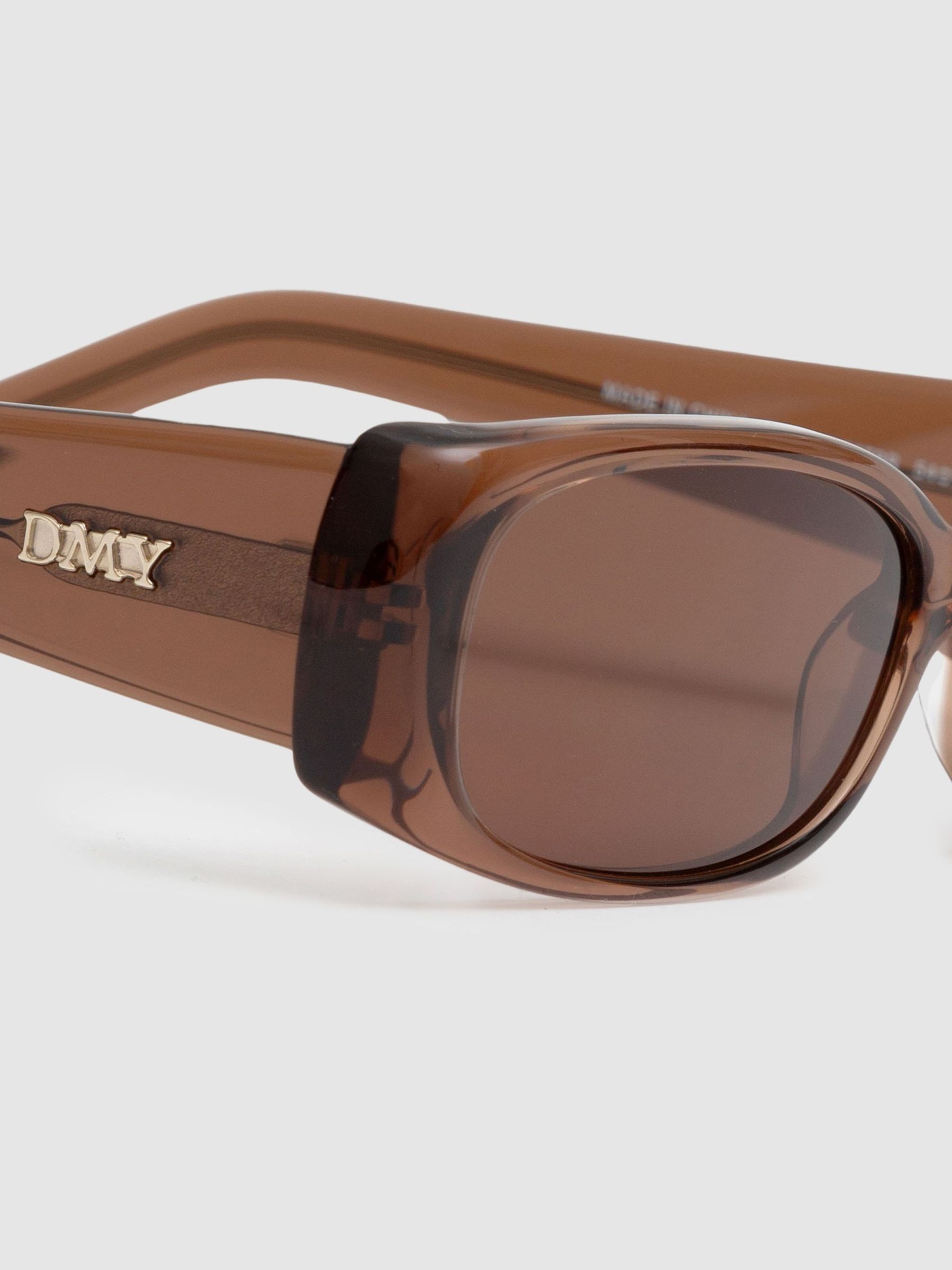 DMY Studios Transparent Rectangular Sunglasses in Brown - Image 4 of 5