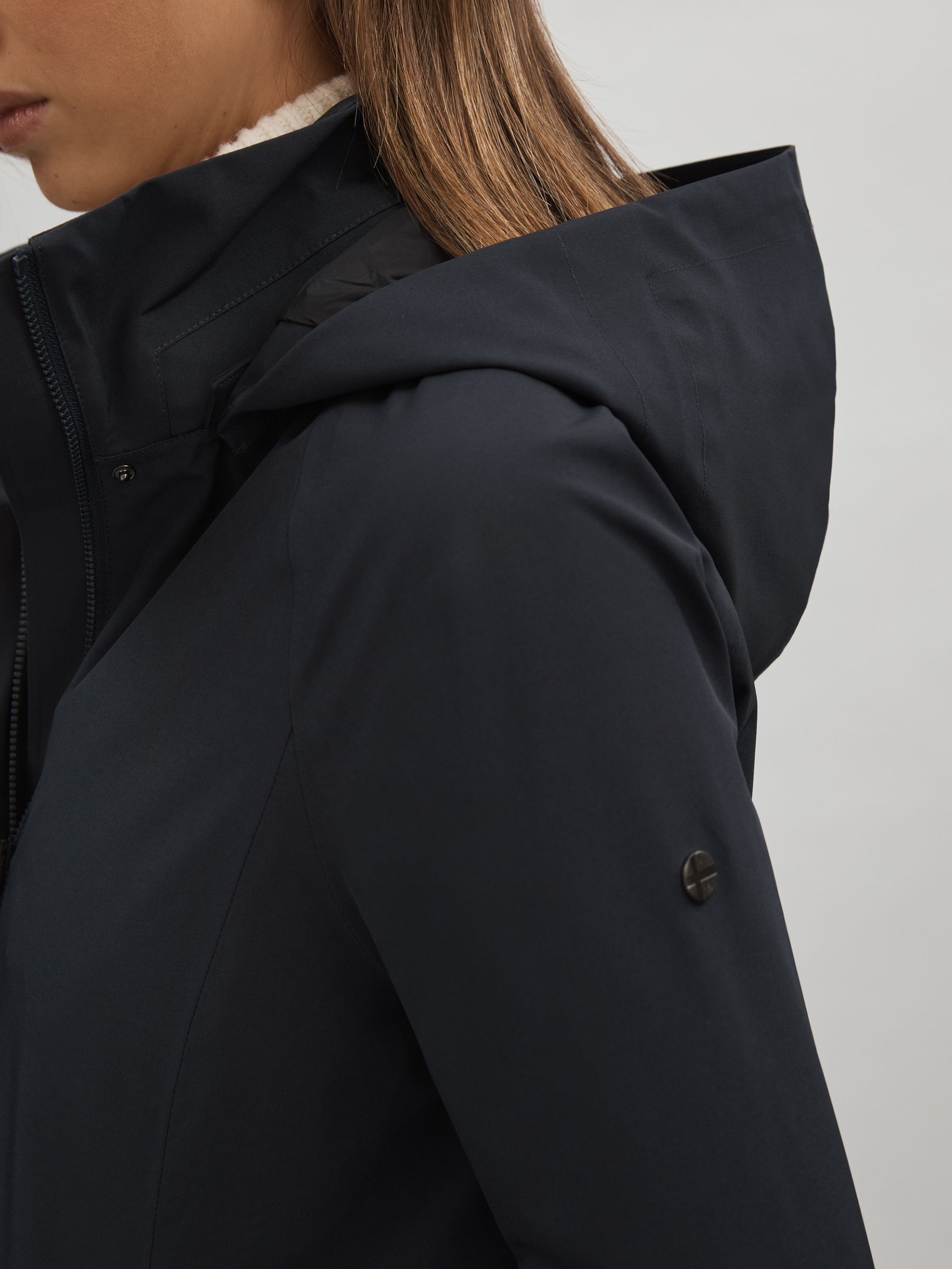 Scandinavian Edition Detachable Hooded Raincoat in Midnight - Image 4 of 7