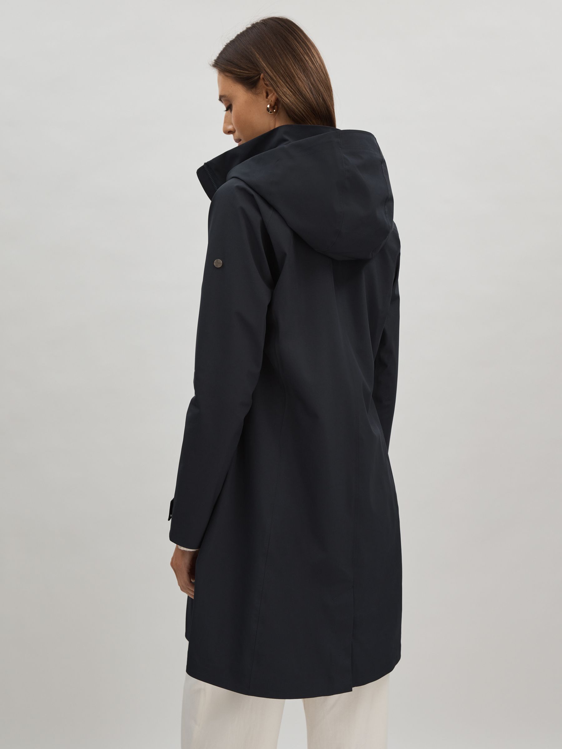 Scandinavian Edition Detachable Hooded Raincoat in Midnight - Image 5 of 7