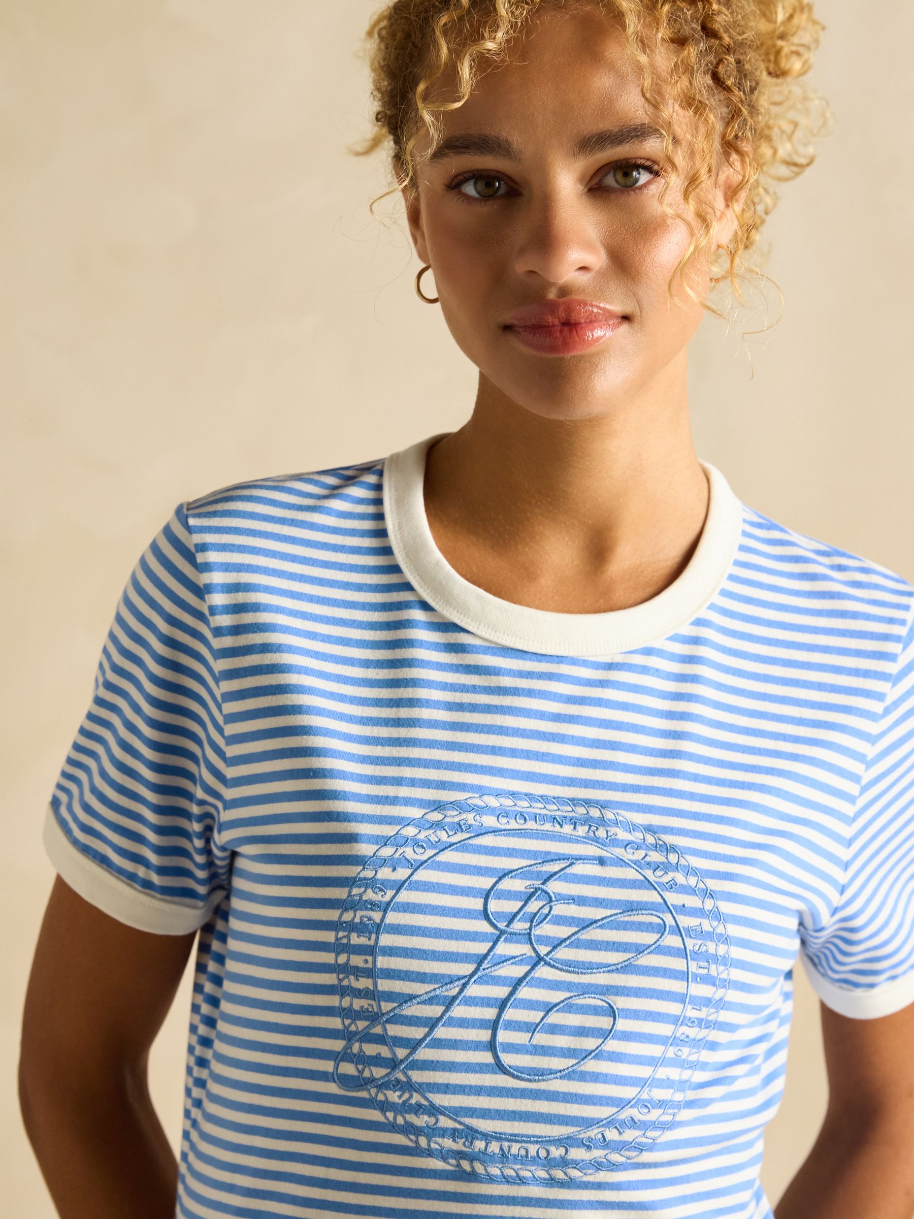 Kitsford Blue/White Embroidered T-Shirt - Image 3 of 6