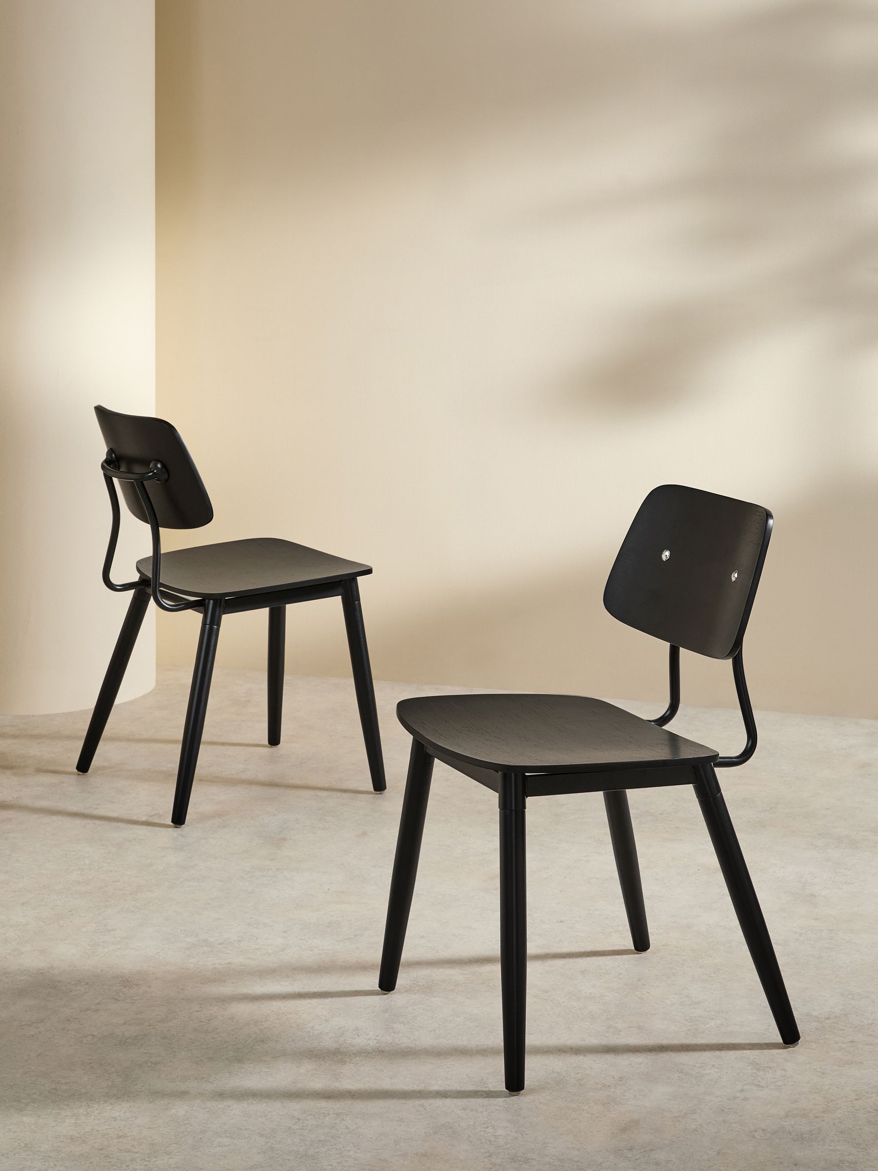 Set of 2 Airi Dining Chairs in Black - Image 3 of 5
