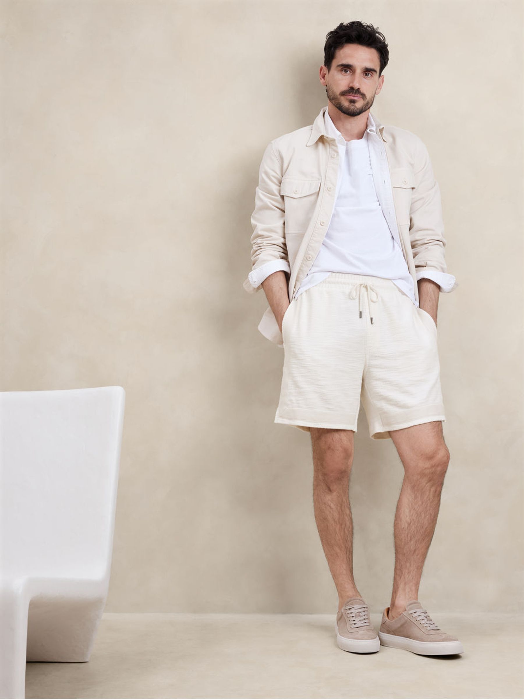 Banana Republic Beige Cream Slub Boucle Pull On Shorts - Image 1 of 4