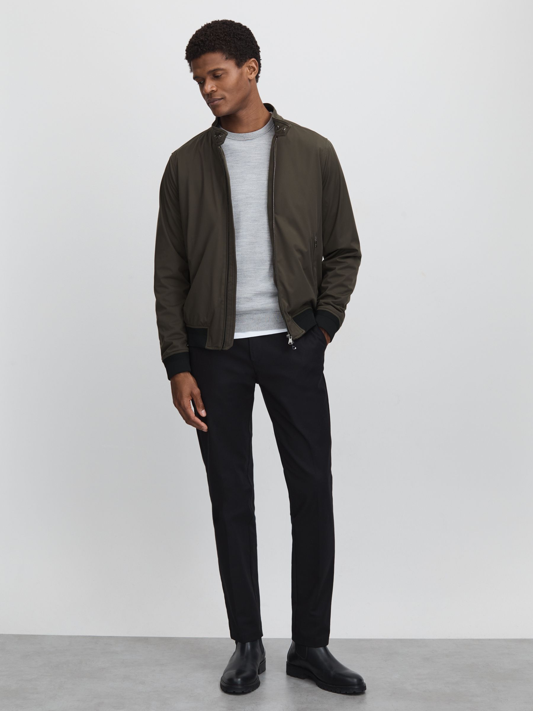Oscar Jacobson Water Resistant Softshell Jacket in Grey - Image 3 of 5