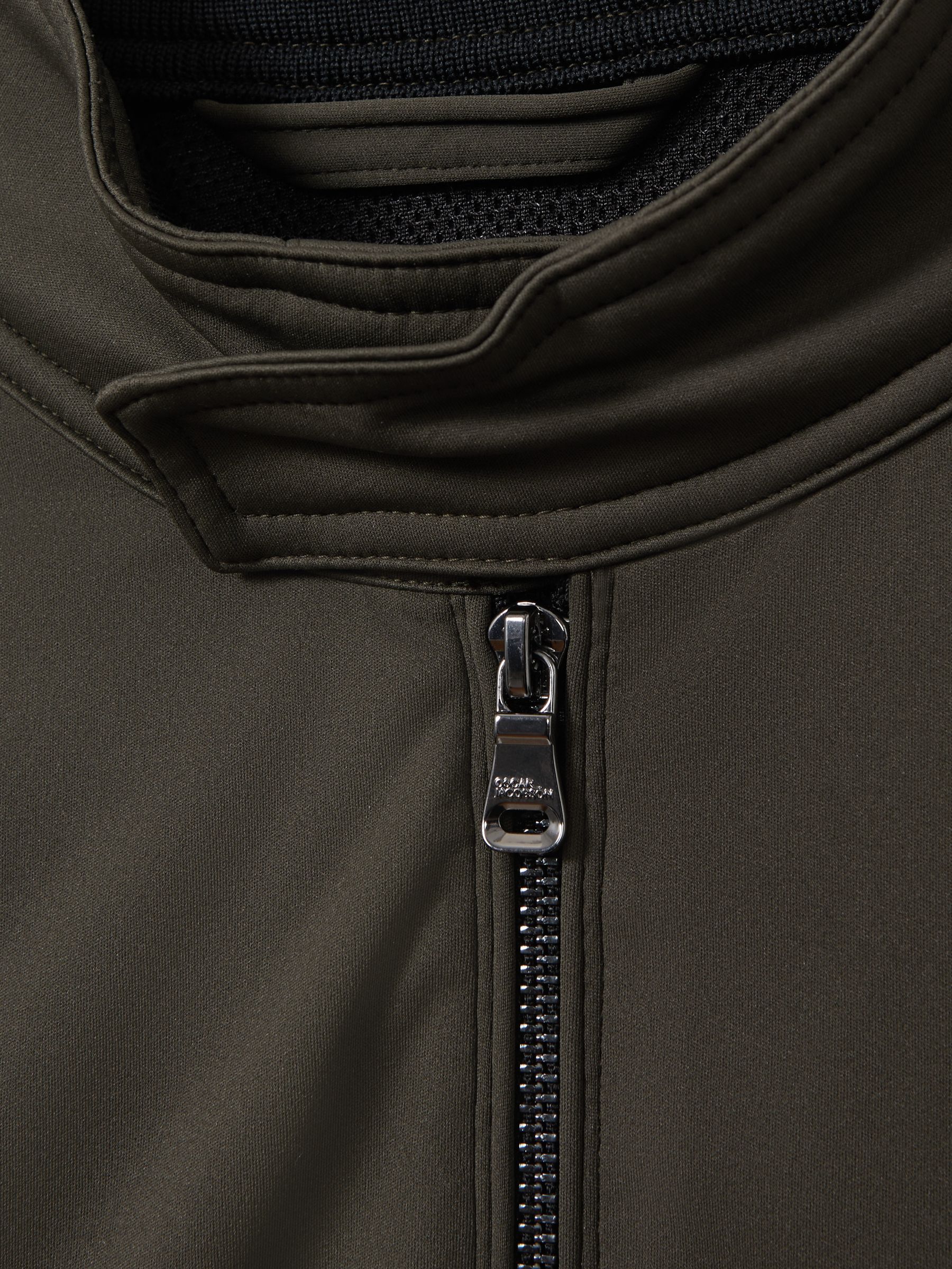 Oscar Jacobson Water Resistant Softshell Jacket in Grey - Image 5 of 5