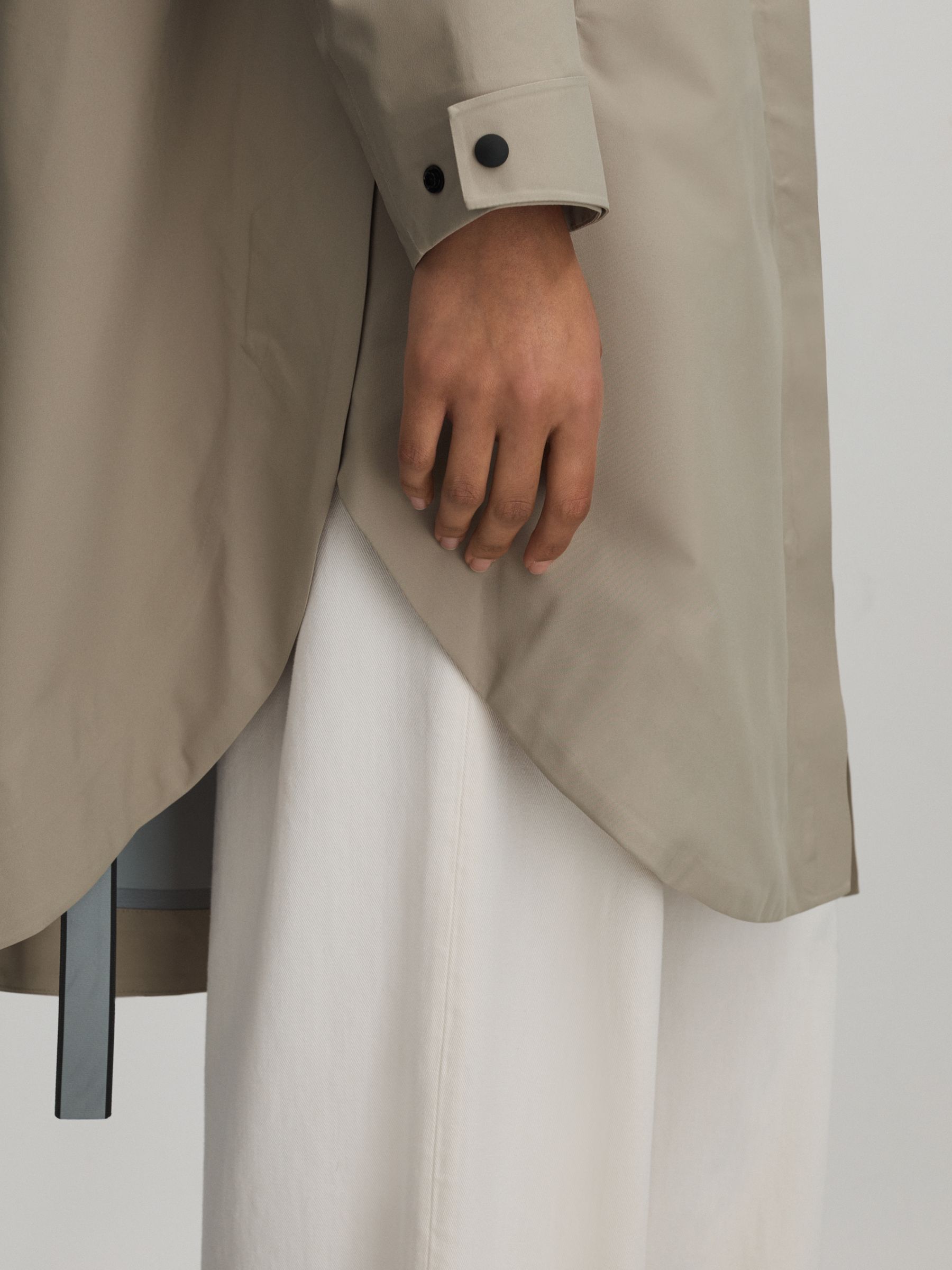 Scandinavian Edition Hooded Cape Raincoat in Khaki - Image 3 of 5