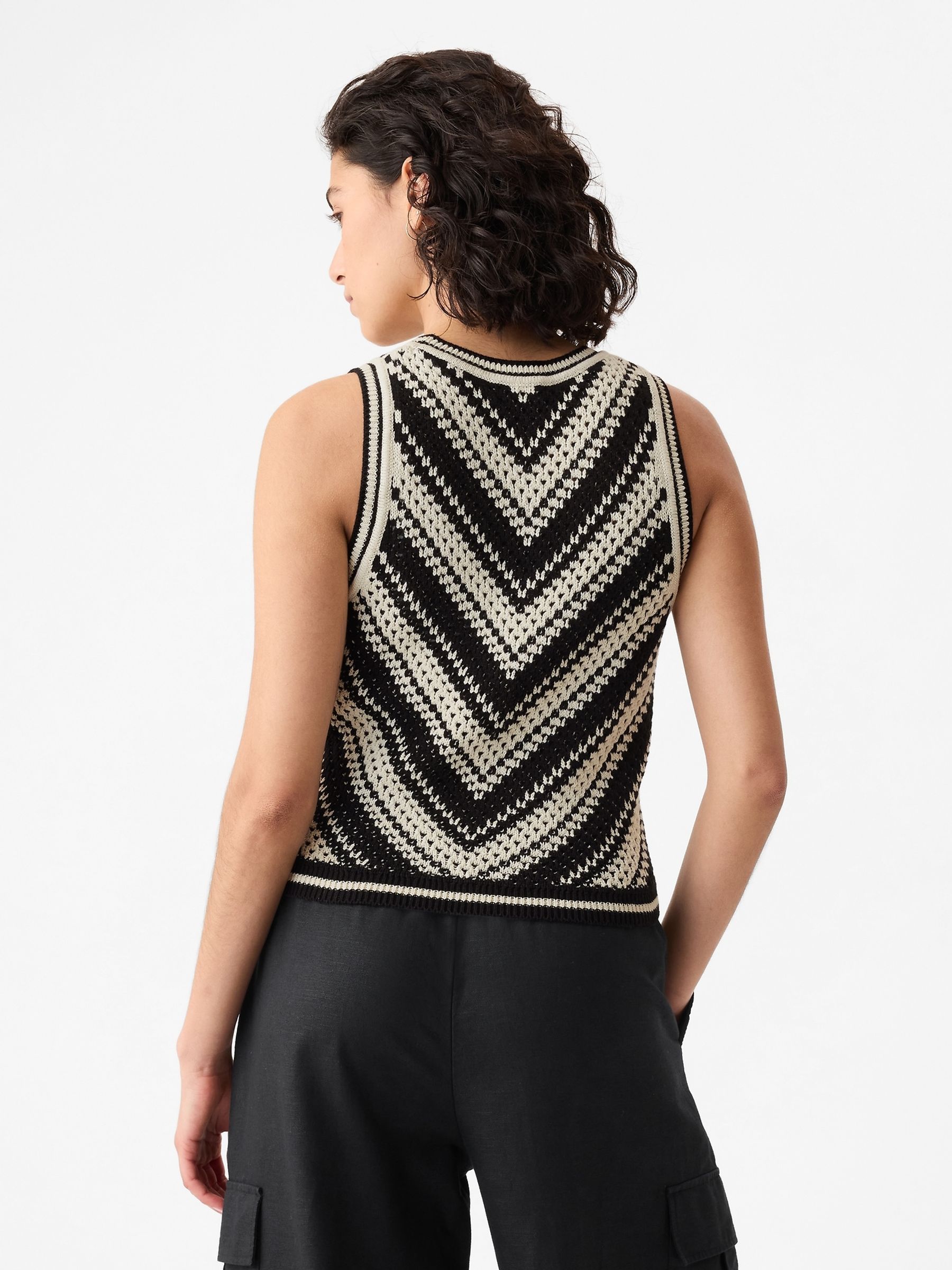 Black & Cream Crochet Vest - Image 2 of 5
