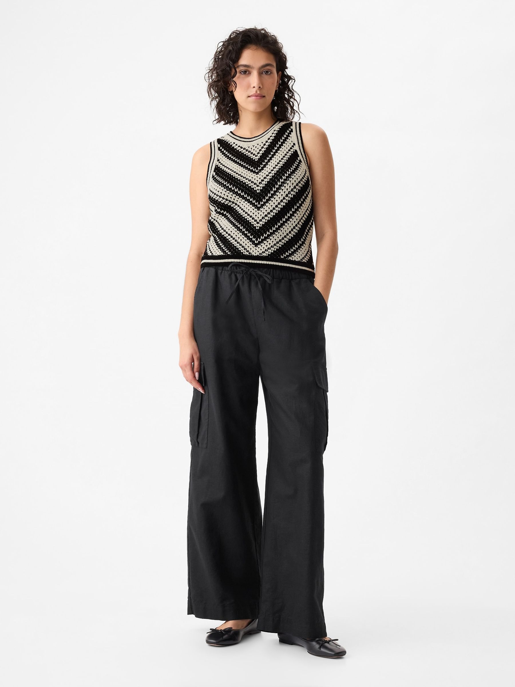 Black & Cream Crochet Vest - Image 3 of 5