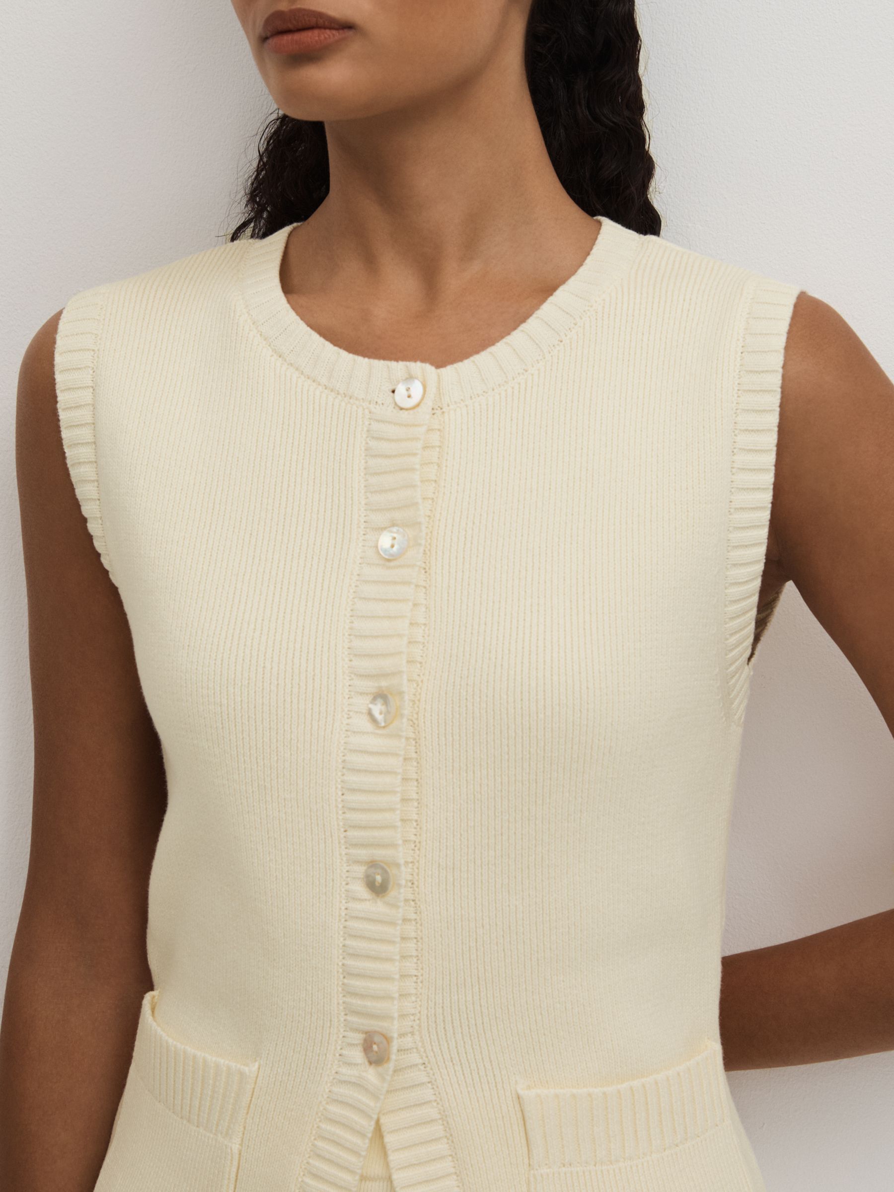 Codie White Anna Quan Knitted Cotton Sleeveless Cardigan - Image 3 of 6