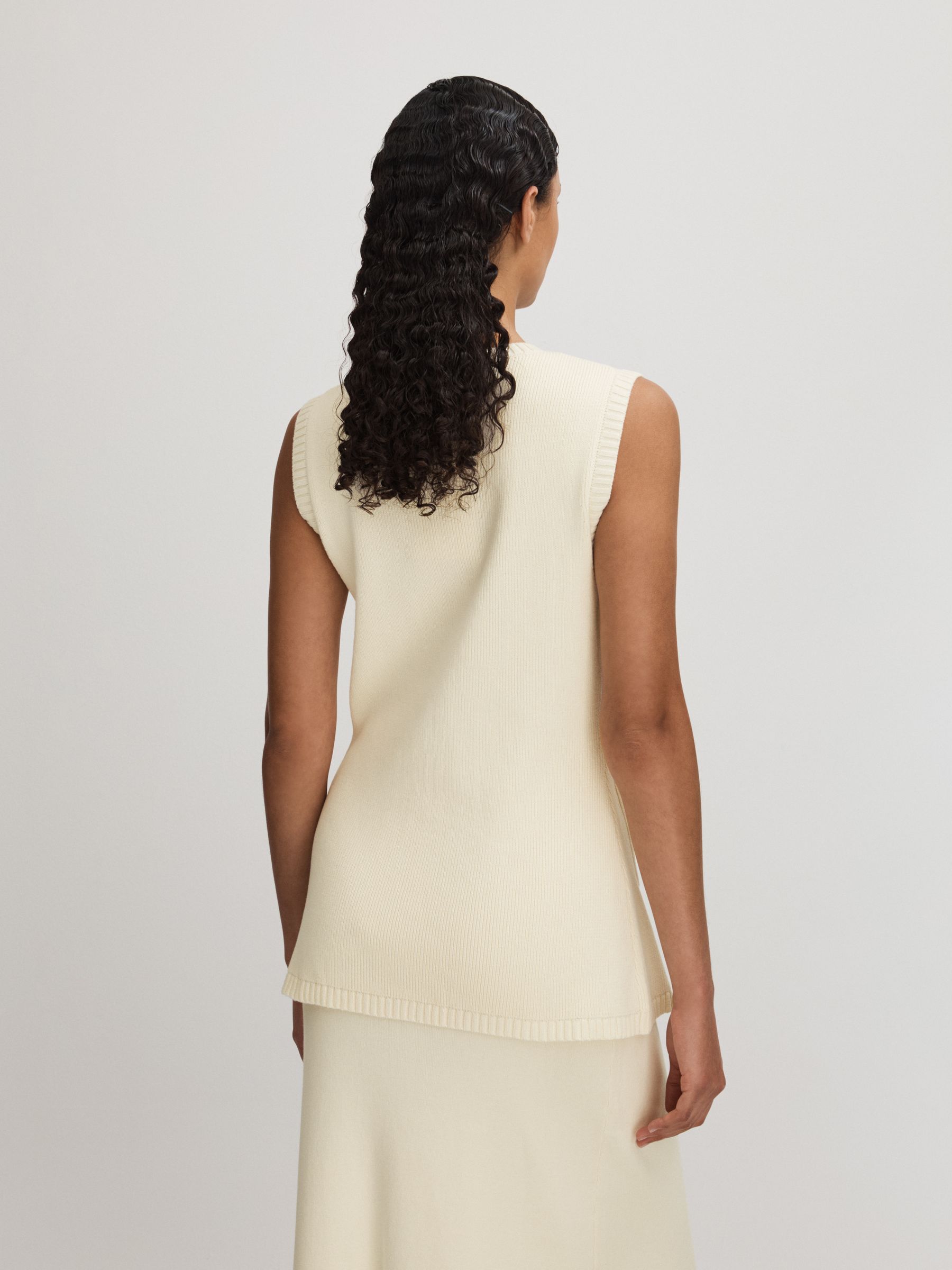 Codie White Anna Quan Knitted Cotton Sleeveless Cardigan - Image 5 of 6